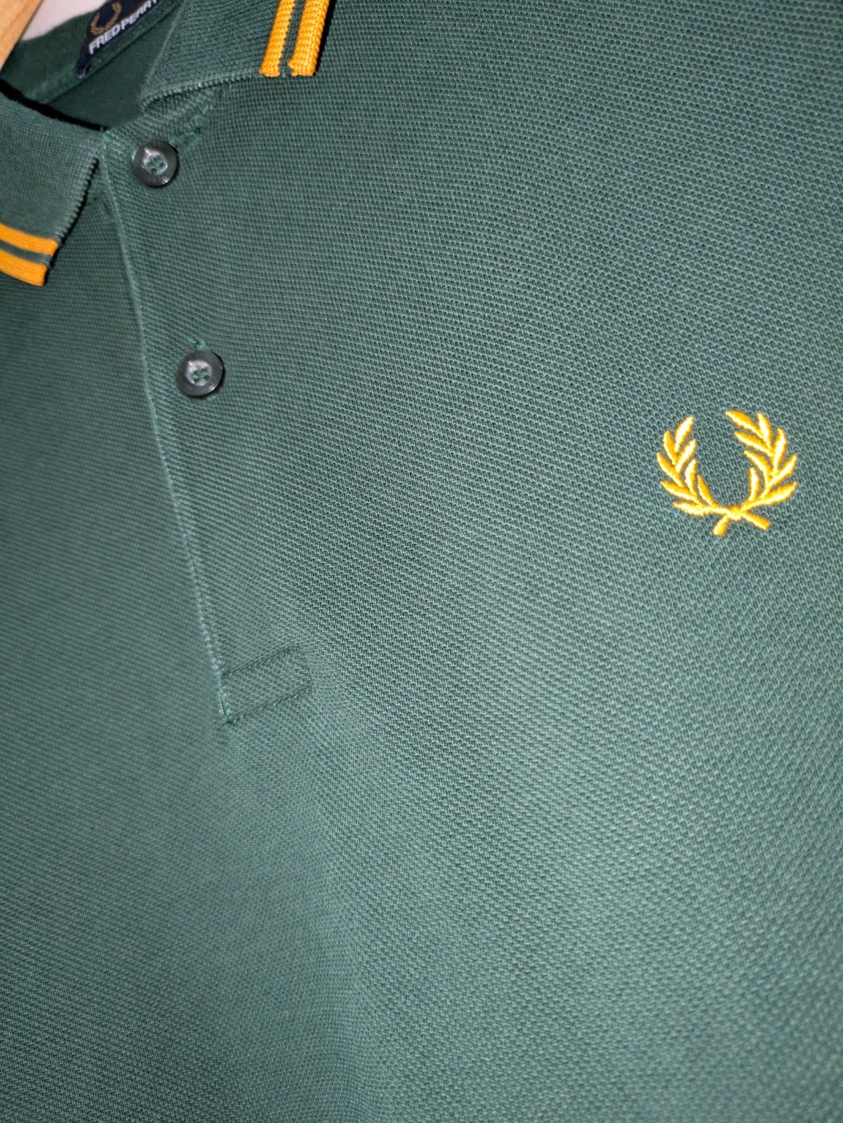 Fred Perry M3600 Green Gold Twin Tipped Polo Shirt Slim Fit Large