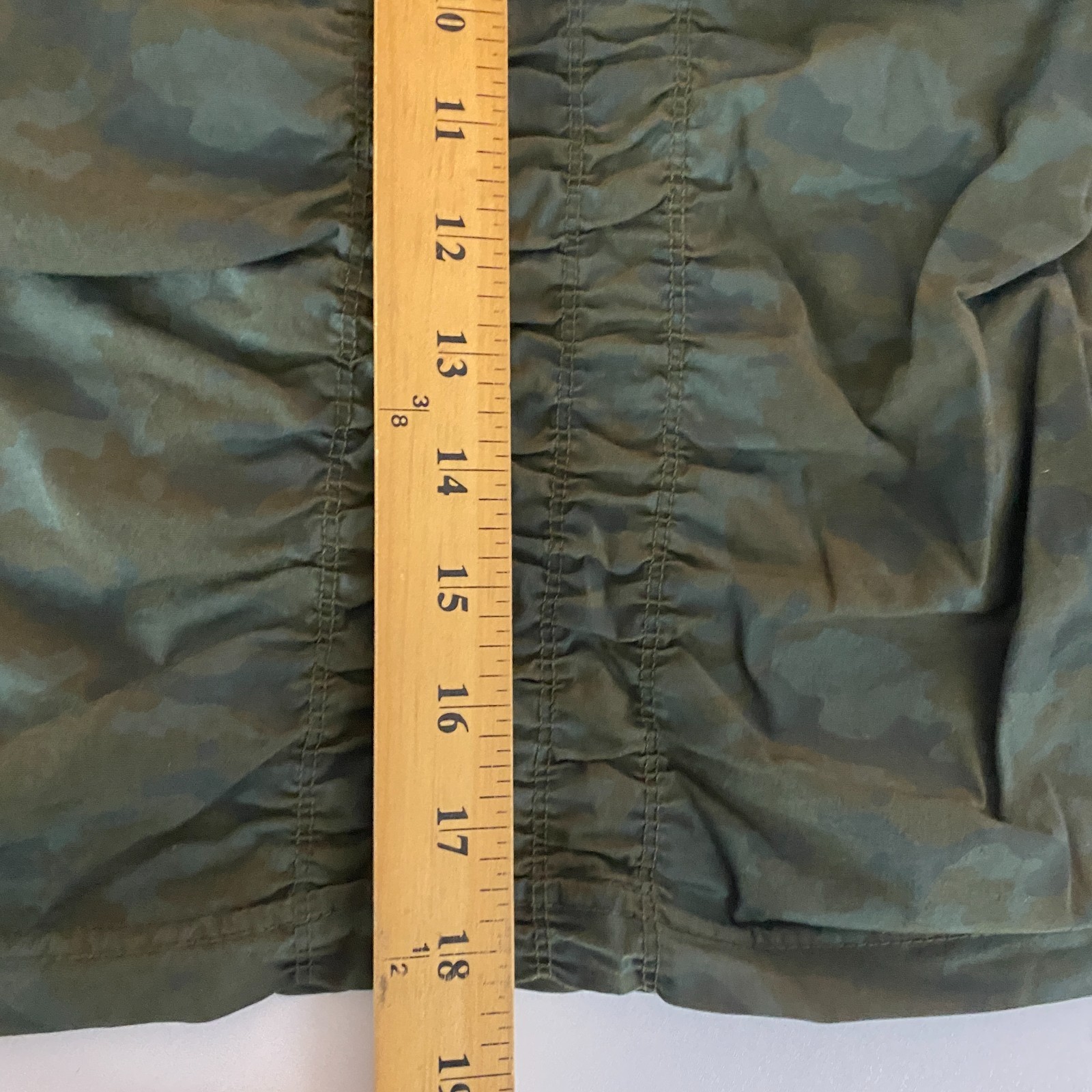 XCVI Wearables Trace Skirt Size Small Green Camo Pull On Ruched