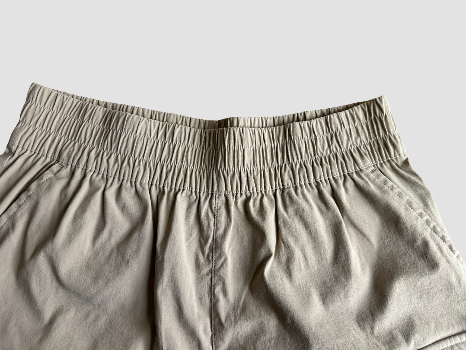 Mondetta Outdoor Project Active Stretch Cargo Shorts W SMALL Khaki Tan Gorpcore