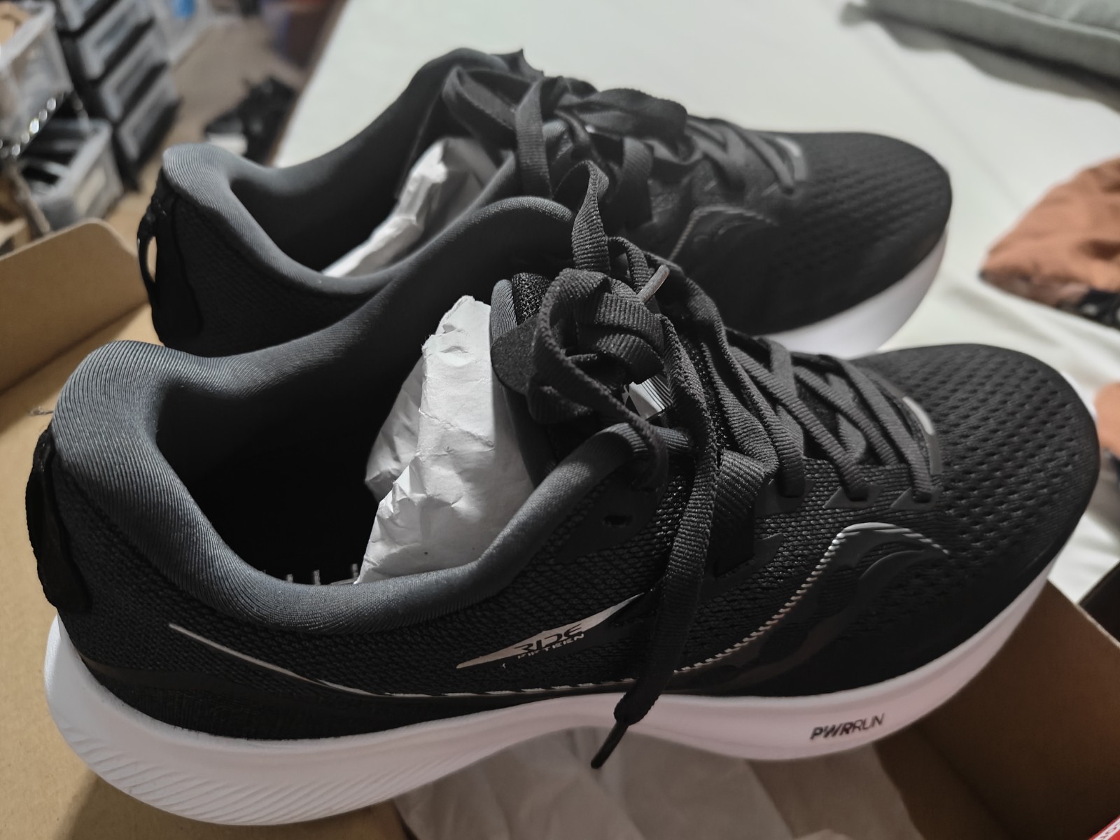 New Saucony Ride 15 Running Shoes Women 11 (Men’s Size 9.5) Black White Color