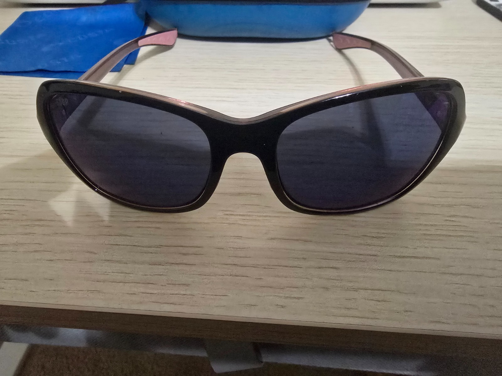 Costa Del Mar Kare Sunglasses – Polarized Blue Mirror Lenses