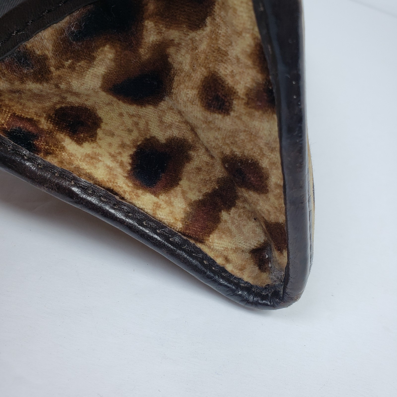 Banana Republic Womens 8.75″x4.5″ Leopard Print Clutch Wallet