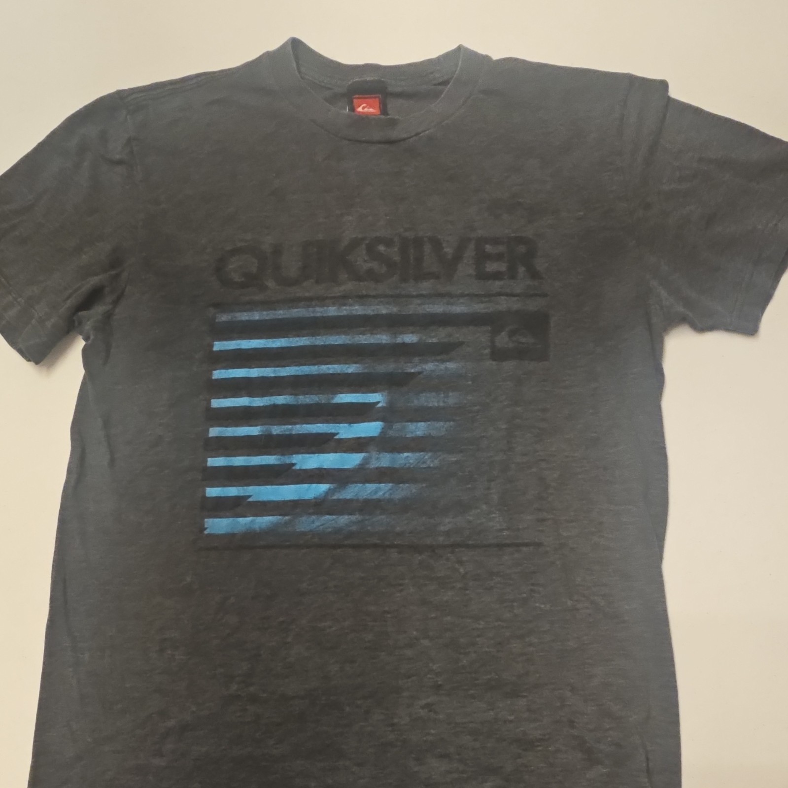 Quiksilver Gray Graphic Logo Crew Neck Short Sleeve Cotton Tee Men’s