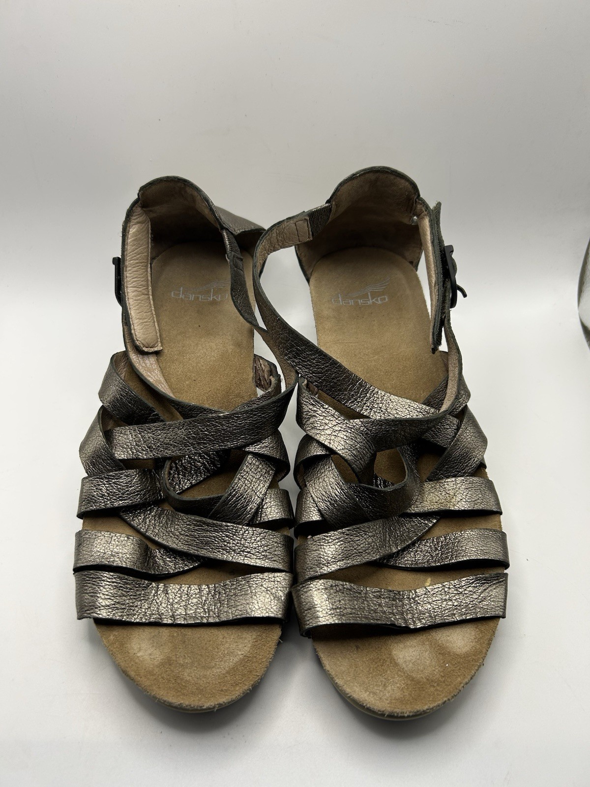 Dansko Vivian Women’s Pewter Metallic Strappy Wedge Sandals Size EUR 38 US 7.5-8