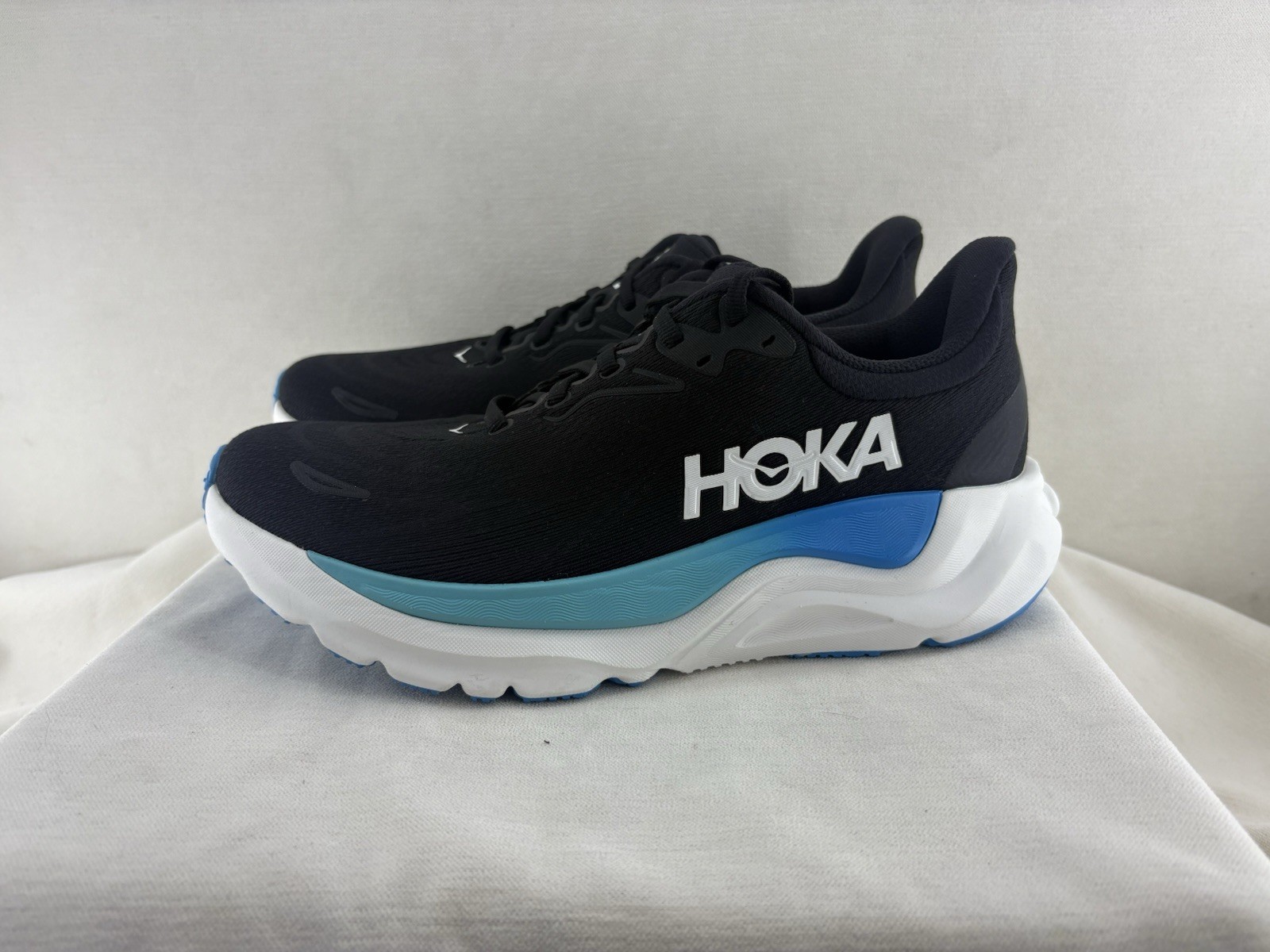 Hoka Arahi 8 mens Black Running Shoes Size 7.5D / 40 2/3