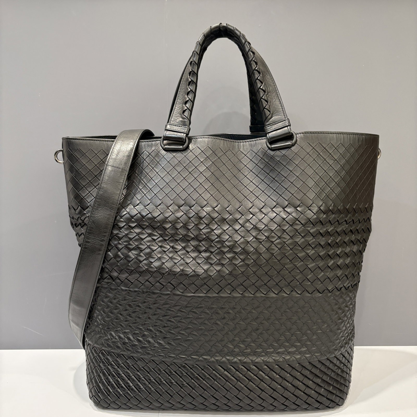 Bottega Veneta Tote Bag Black Lambskin Intrecciato Nappa (ym030126e3)