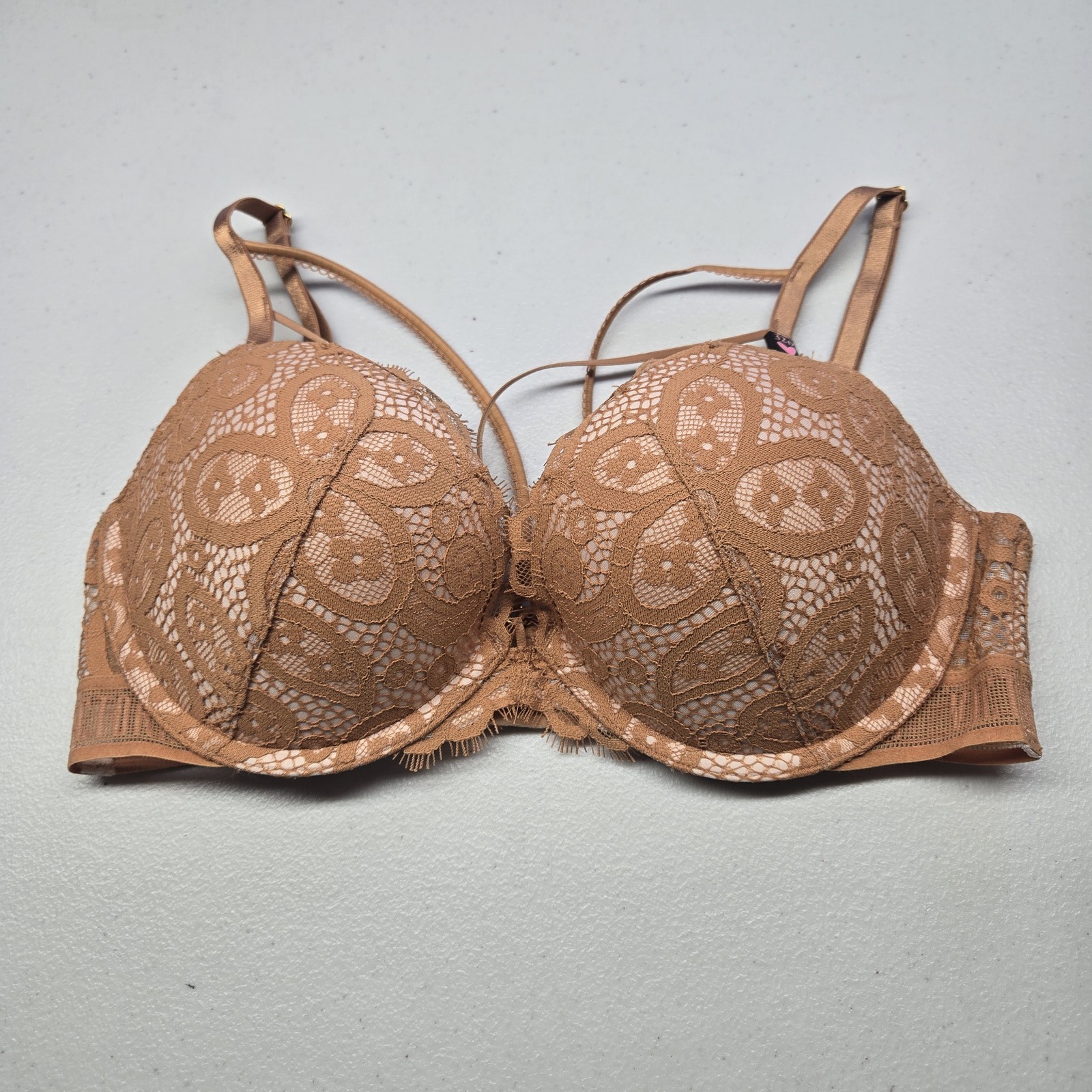 Victoria Secret Women Bra 32D Tan Very Sexy Push Up Underwired Strappy NWT