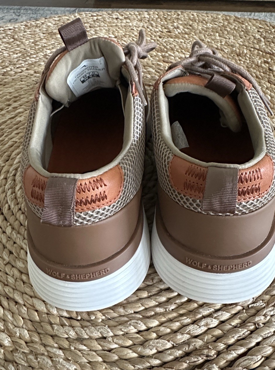 NWOT Wolf & Shepherd Unisex Crossover Victory Trainer Shoes Brown Size W9/M7