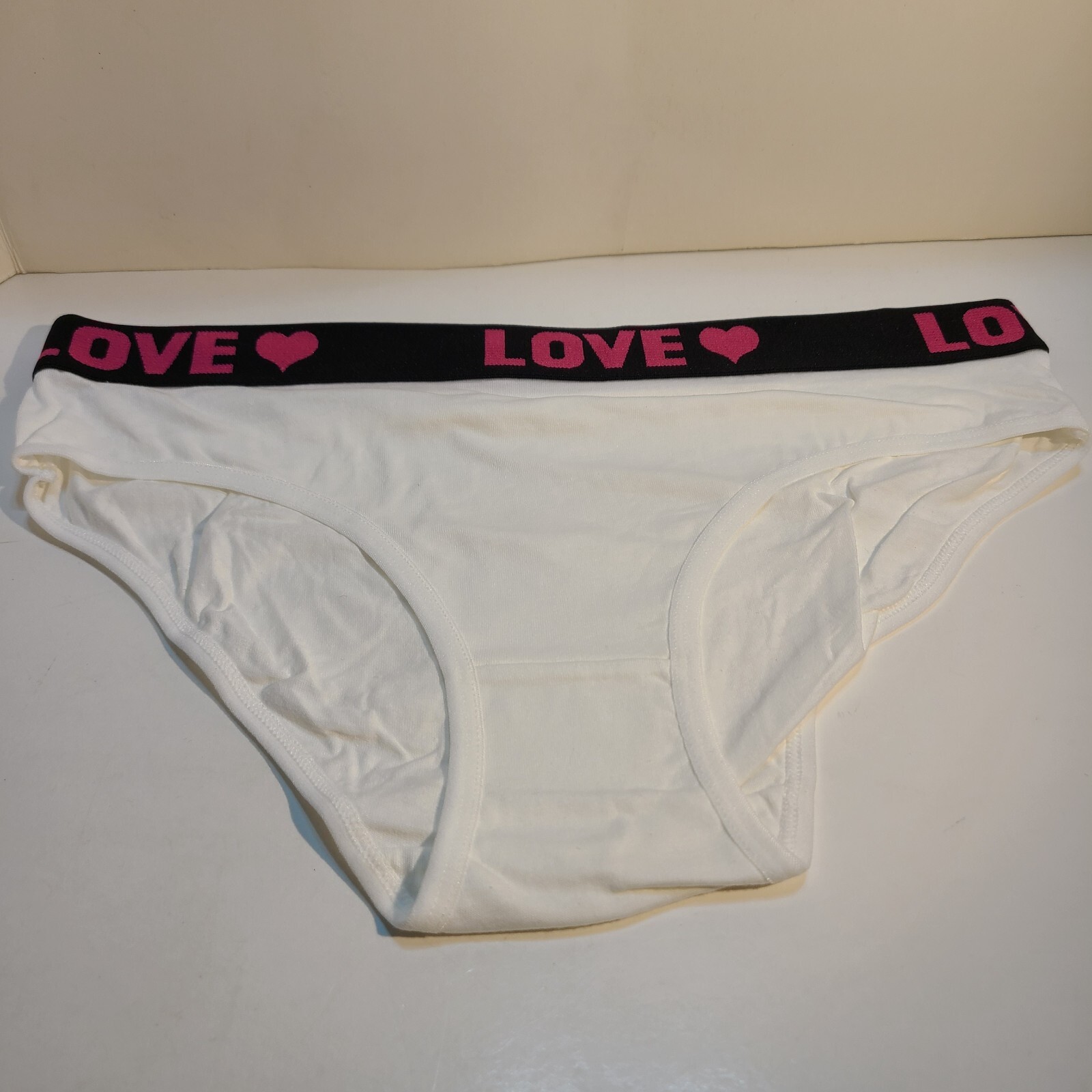Womens Mid-Rise Cotton Briefs w/ Love Heart Waistband. Eight Pack.