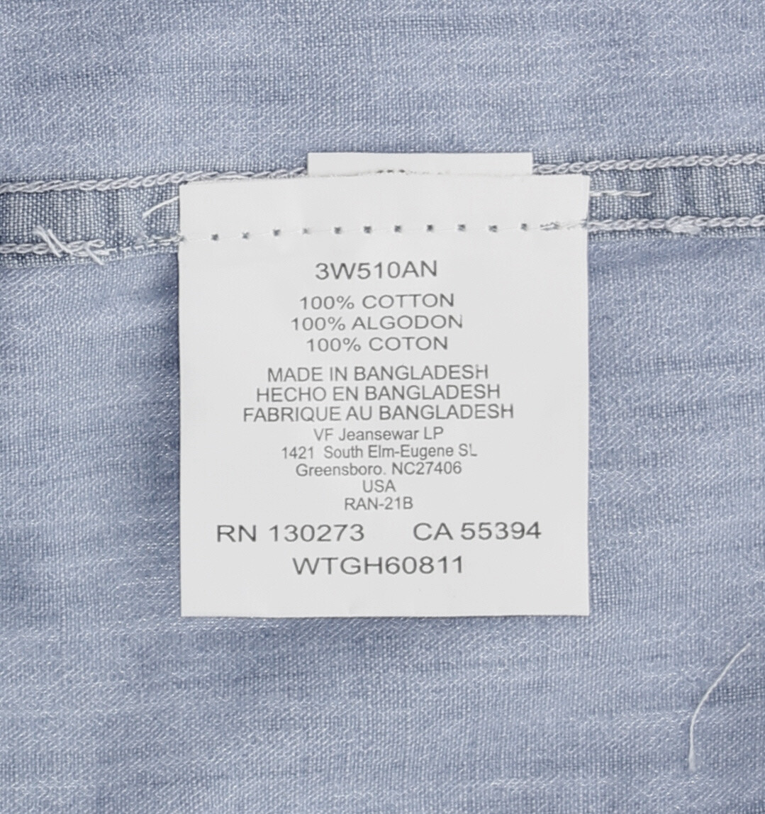 Wrangler Men’s Shirt Flex Comfort Fit, Button-Up Denim, Two-Pocket, 100% Cotton