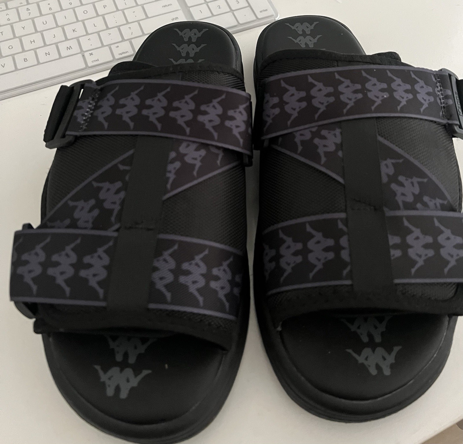 Kappa Men’s Slide Sandals Black/Gray Logo Straps Adjustable Buckle US 12 (A19)