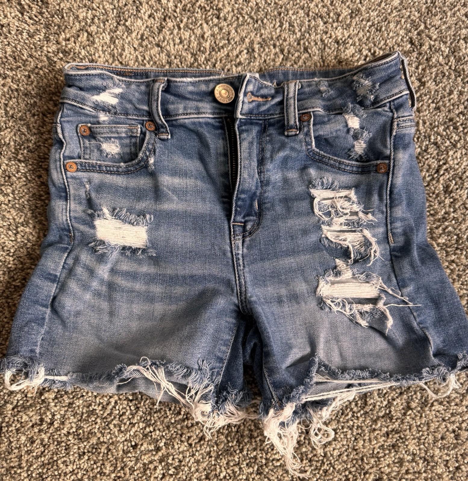 American Eagle Women’s Shorts Super Stretch Size 0 Ripped And Frayed 3 Inch