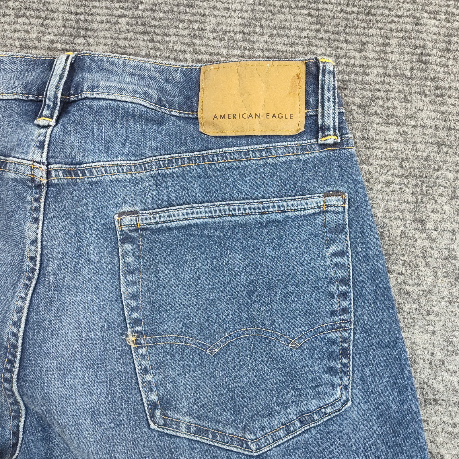 American Eagle Jeans Mens 32×34 Medium Wash Original Boot Next Level Flex