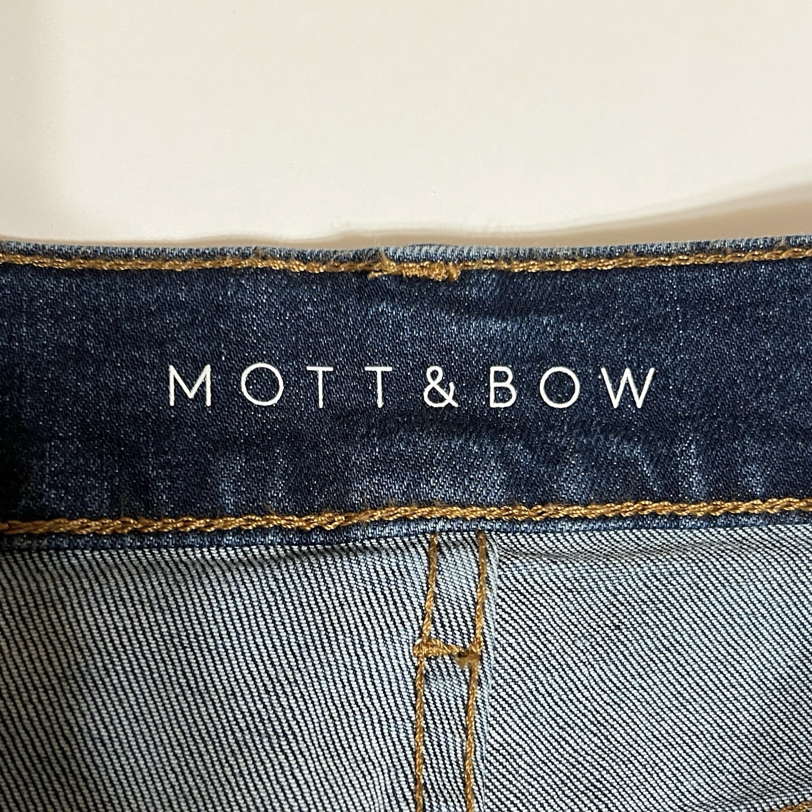 Mott and Bow Women’s Boyfriend Jeans Tag 26×30 (28×30) Blue Stretch Mid Rise