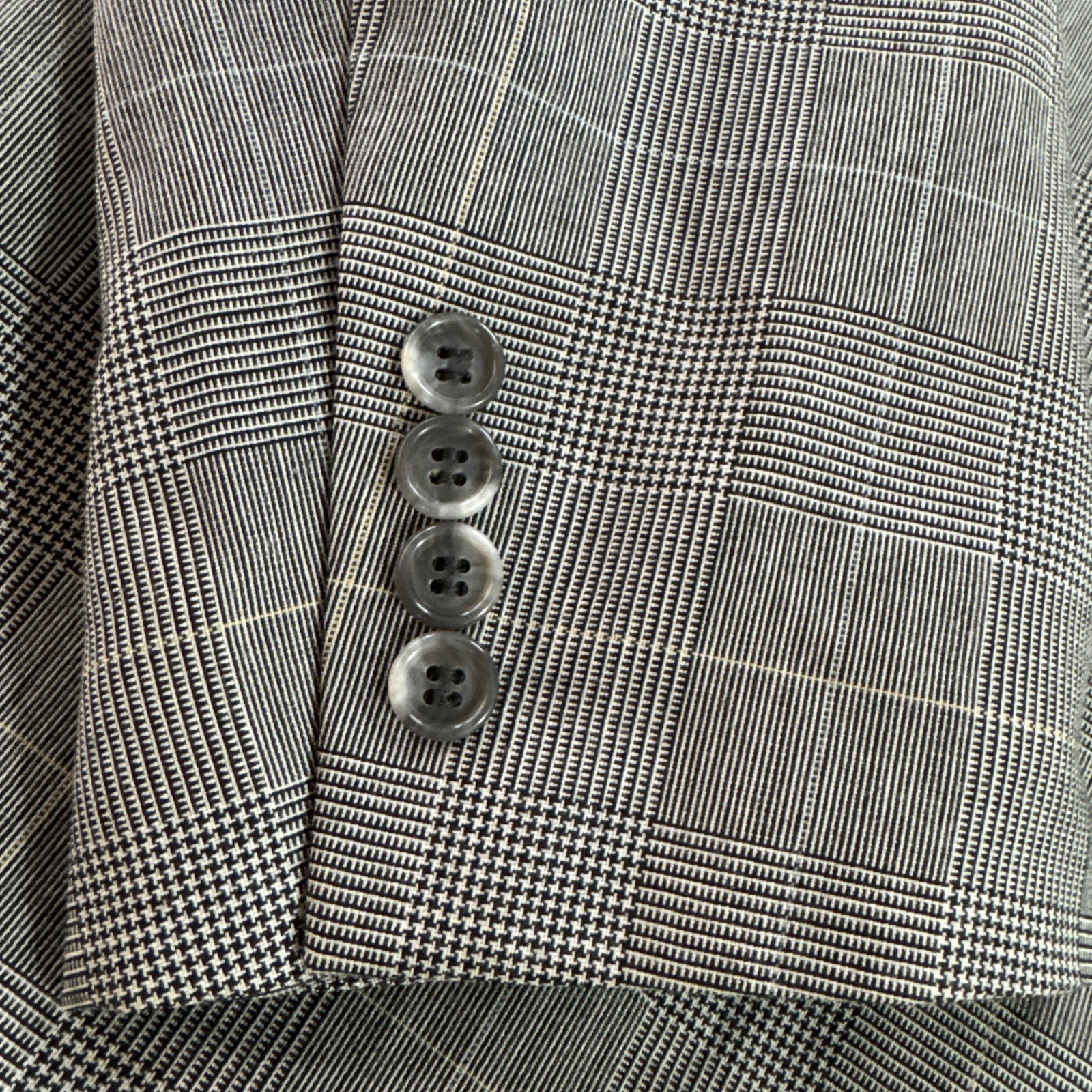 VTG Savile Row Men’s Wool Blend 2-Button Suit Gray Glen Plaid 44R Pants 38 x 32