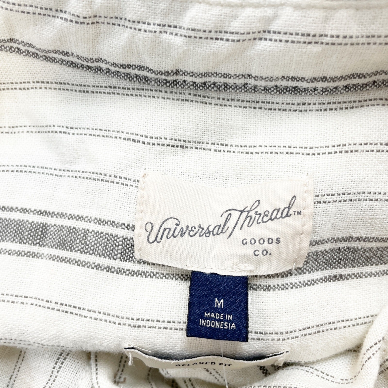 Universal Thread Women’s Gray Linen Blend Striped Button Down Shirt Size M