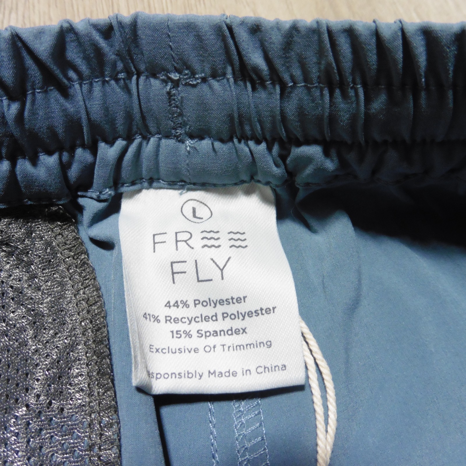 FREE FLY Mens L LARGE ANDROS SHORTS PACIFIC BLUE STRETCH TRUNK FISHING SWIM 7″