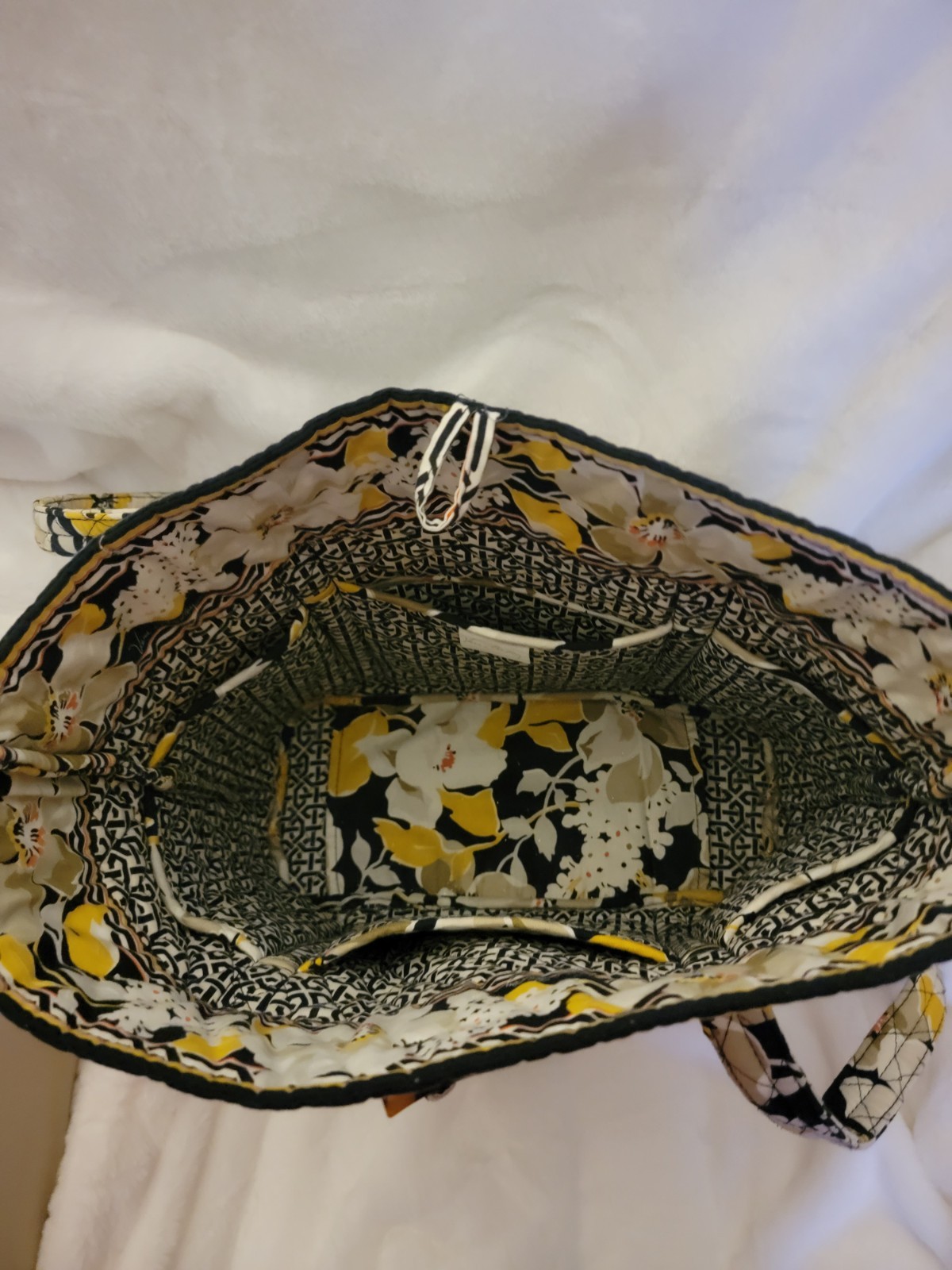 Vera Bradley Dogwood Holiday Large Tote Shoulder Bag Purse