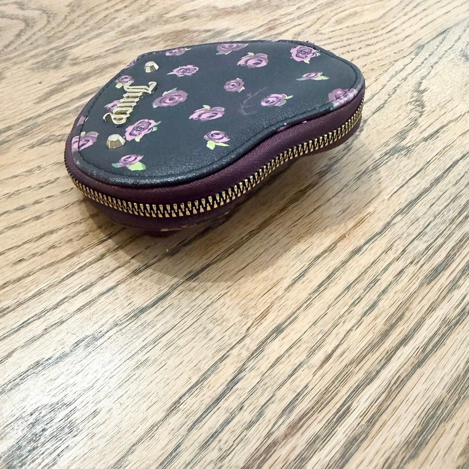 Juicy heart shaped wristlet Night Blooms