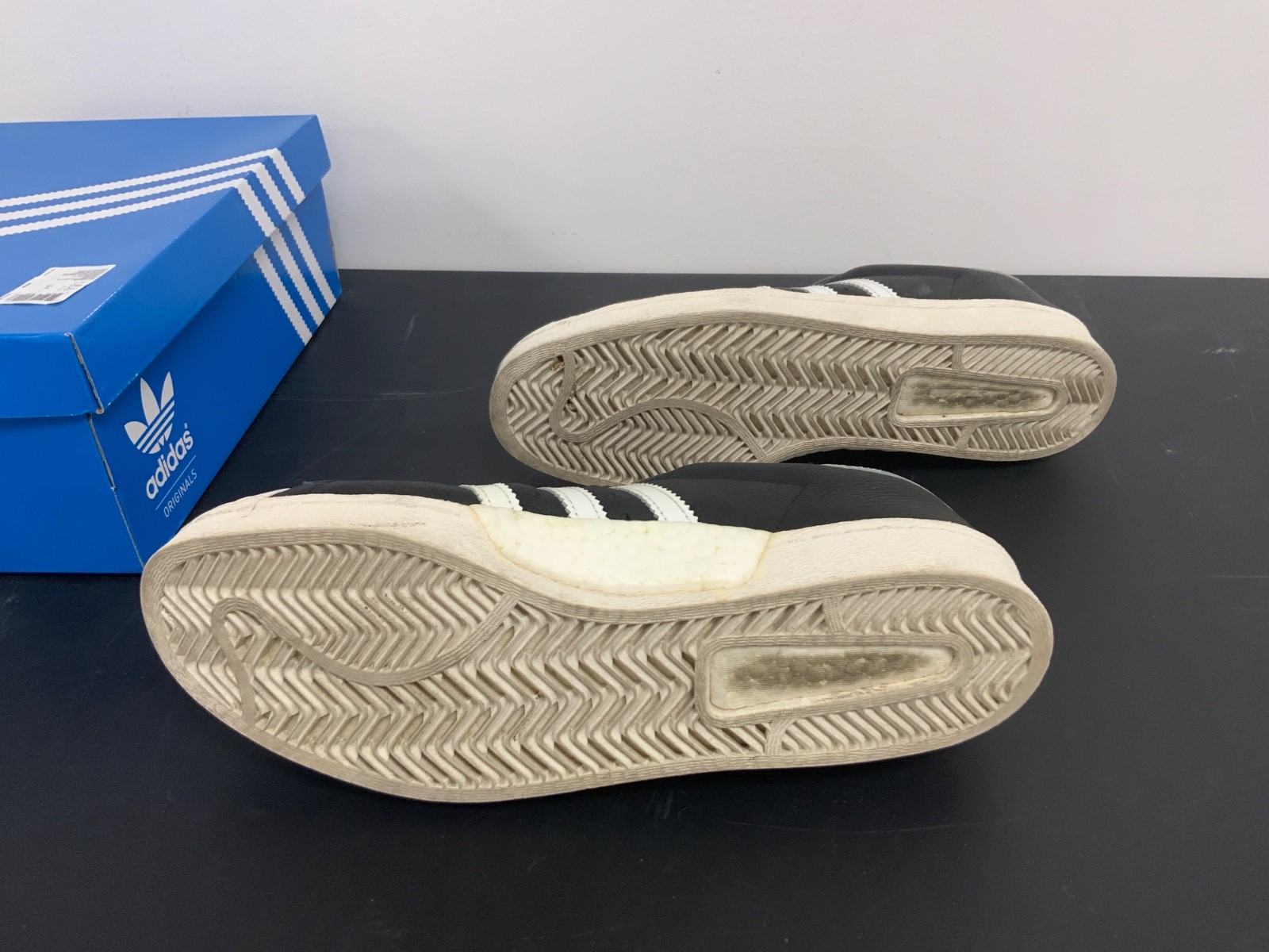 Size 12 – adidas Superstar 2 Black White ultraboost insole