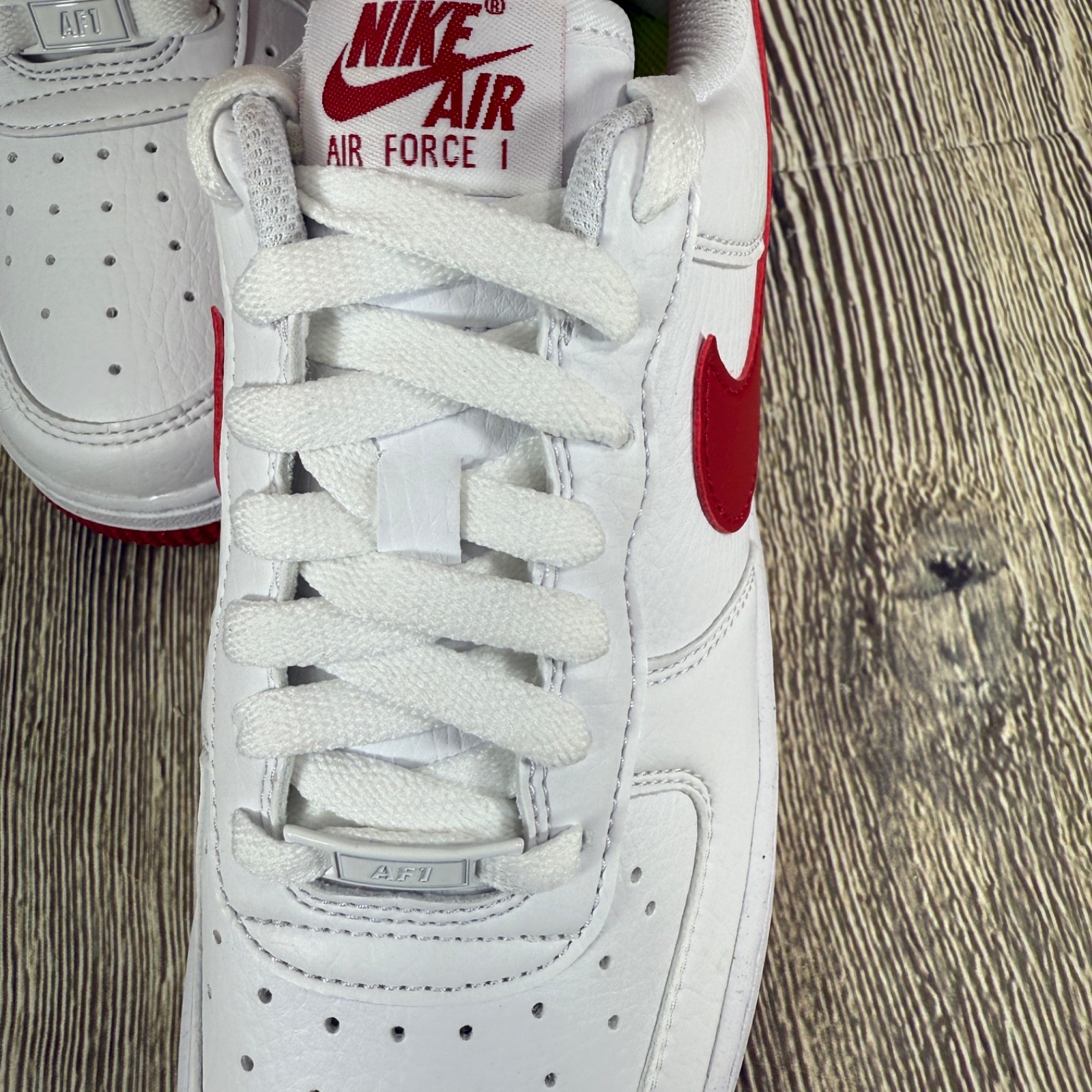 Nike Air Force 1 ’07 SE Next Nature White/Gym Red WMNS 9.5 M 8 DV3808-105
