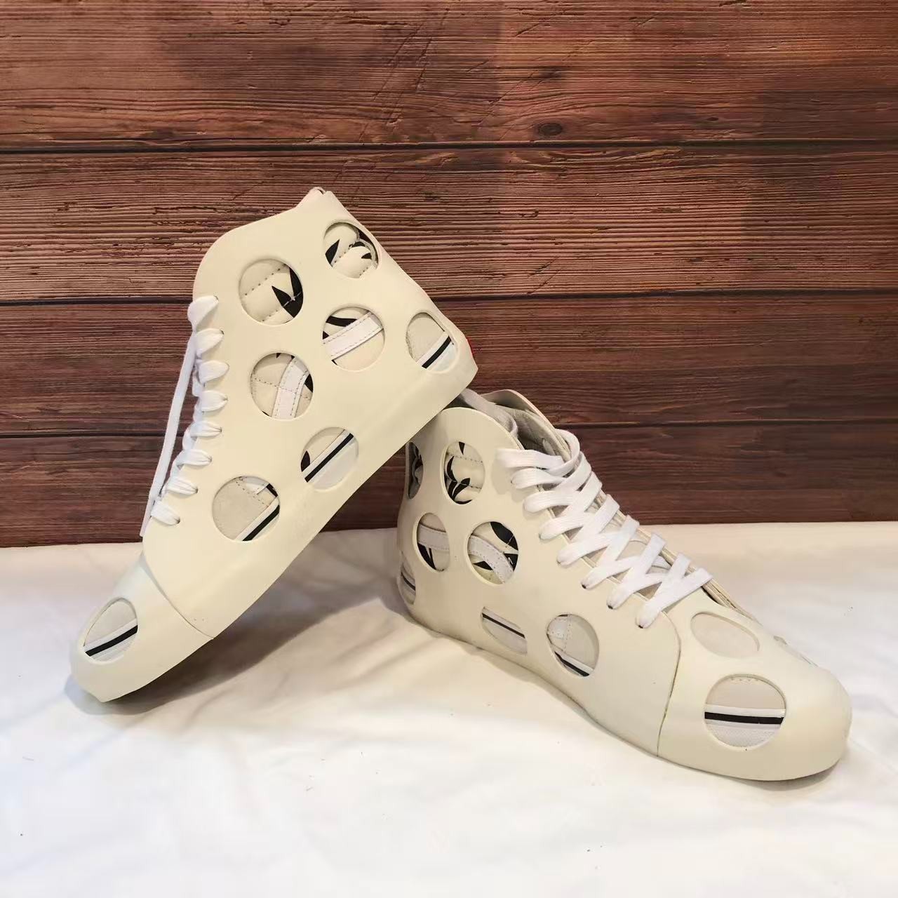 Vans Sk8-Hi Cage VLT LX ‘Polka Dot Checkered – Marshmallow’ Men Shoe VN0A5FBW2UH