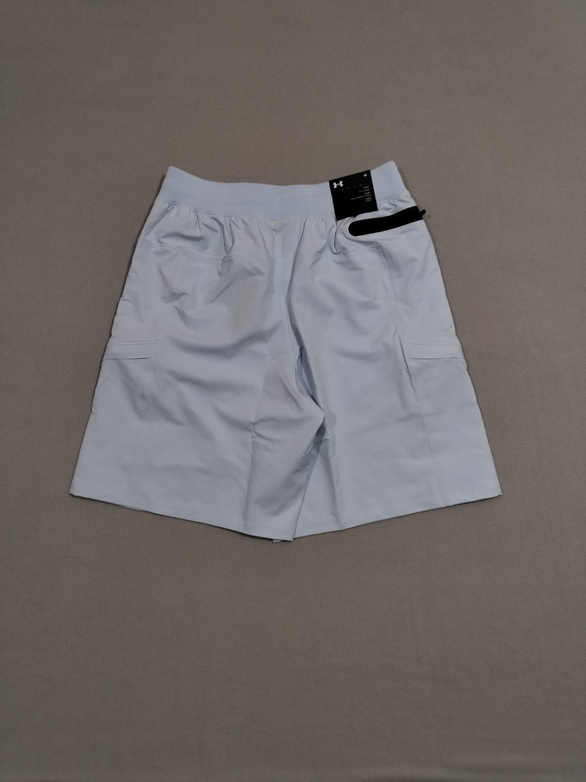 Men’s Medium – Under Armour Sportswear Woven 9.5” Cargo Shorts 1388018-464 Blue