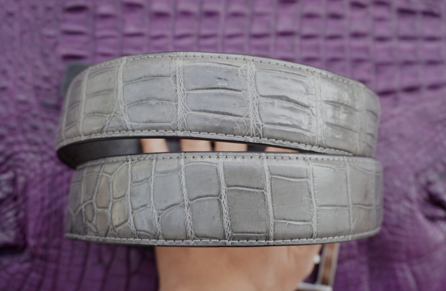 W 1.3 inch – Gray Genuine CROC Belly LEATHER Skin Men’s Belt