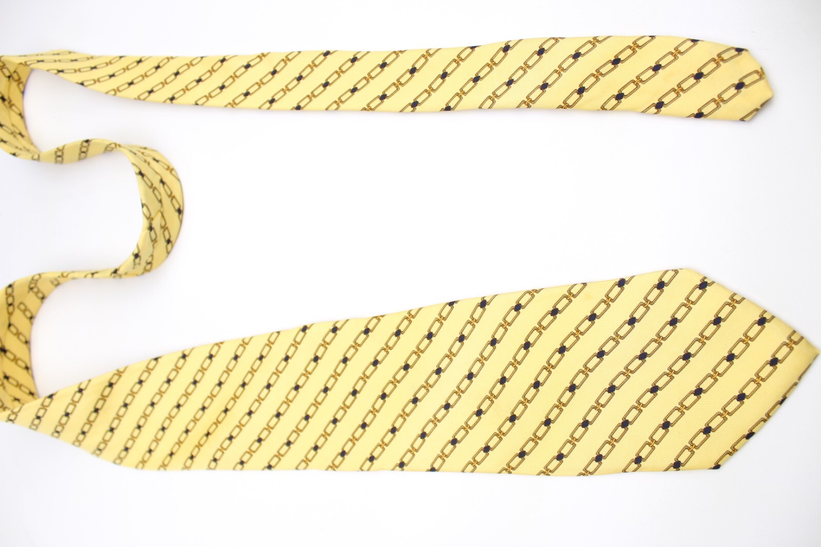 1580) CORPORATE IMAGE MEN’S TIE 100% SILK MADE IN USA
