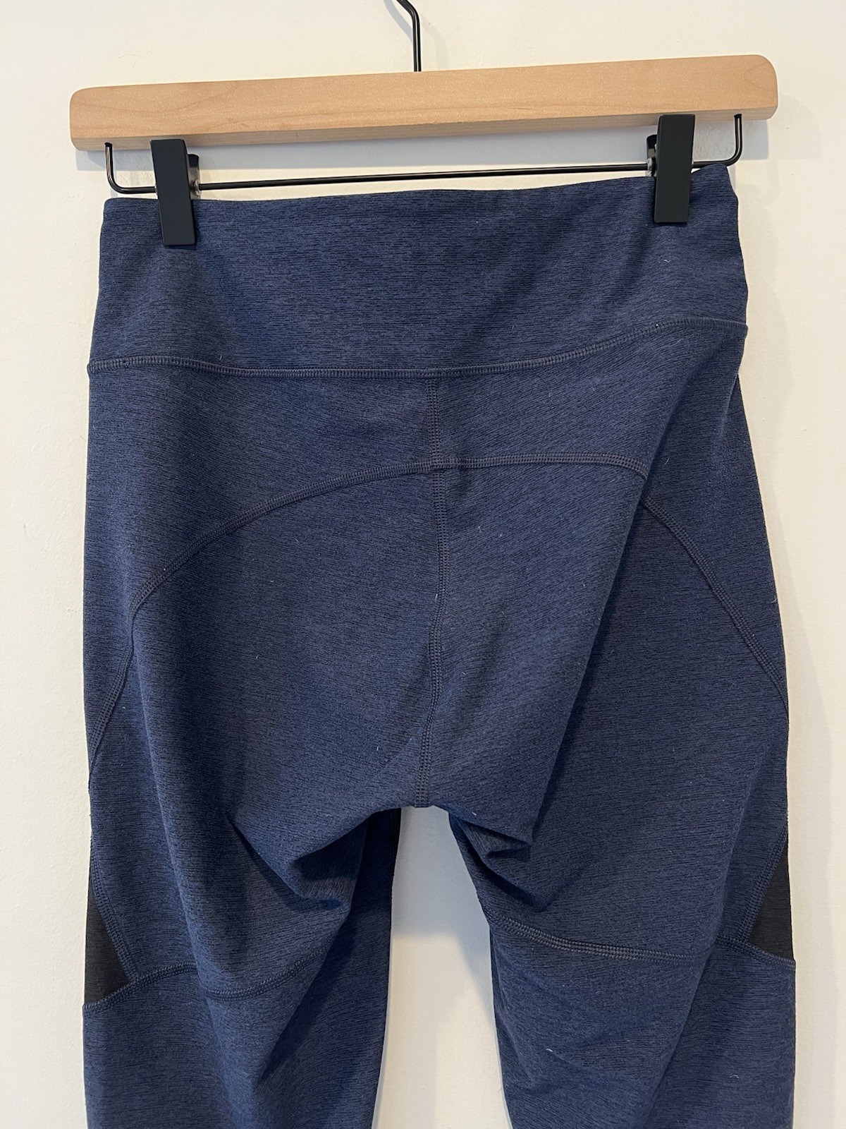 Outdoor Voices two tone color block warmup leggings crop small navy blue black