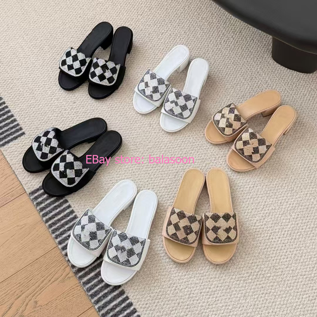 non-slip wear-resistant lightweight open toe plaid embossed slippers beach shoes