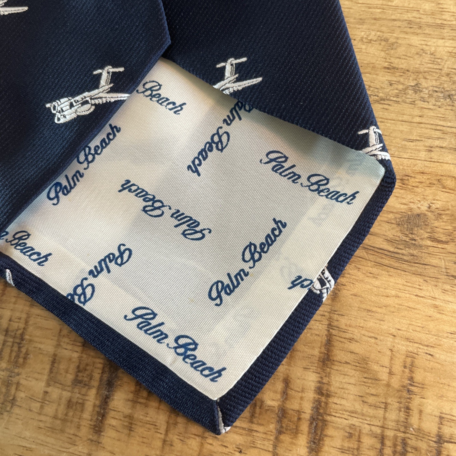 Vintage G. L. Harvale & Co. Polyester Airplane NAVY Palm Beach 55″ x 4″ Tie