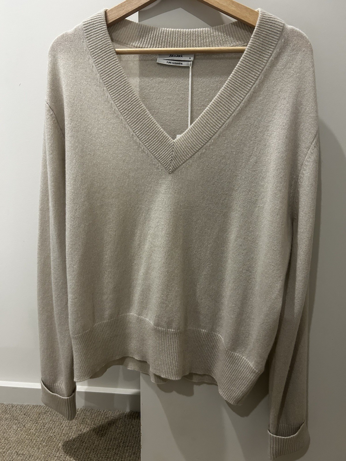NWT Jac+ Jack 100% Cashmere Jumper – Medium – Sharpo V Neck Relaxed Knit Sweater