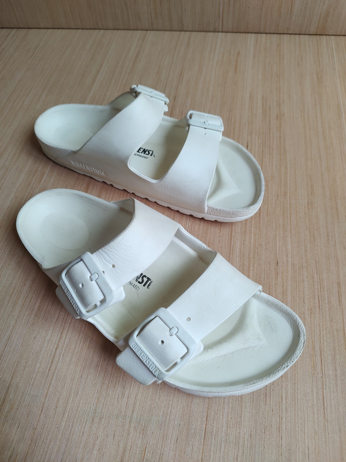 Birkenstock Arizona Essentials EVA Buckle White Straps Slides Sandals Flats 37