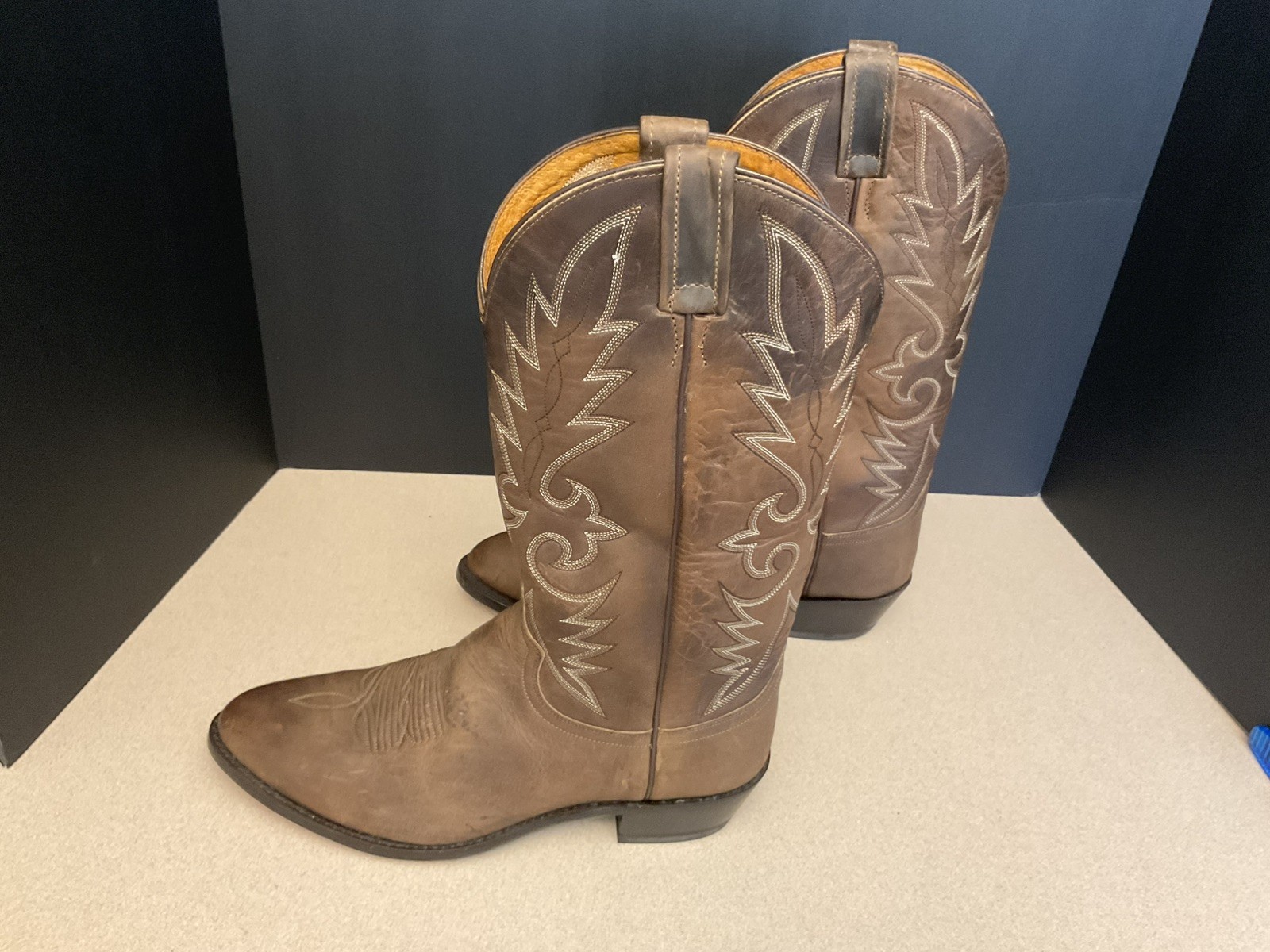 New! Mens Dan Post Renegade Distressed Leather Cowboy/Western Boots. Size 8.5EW.