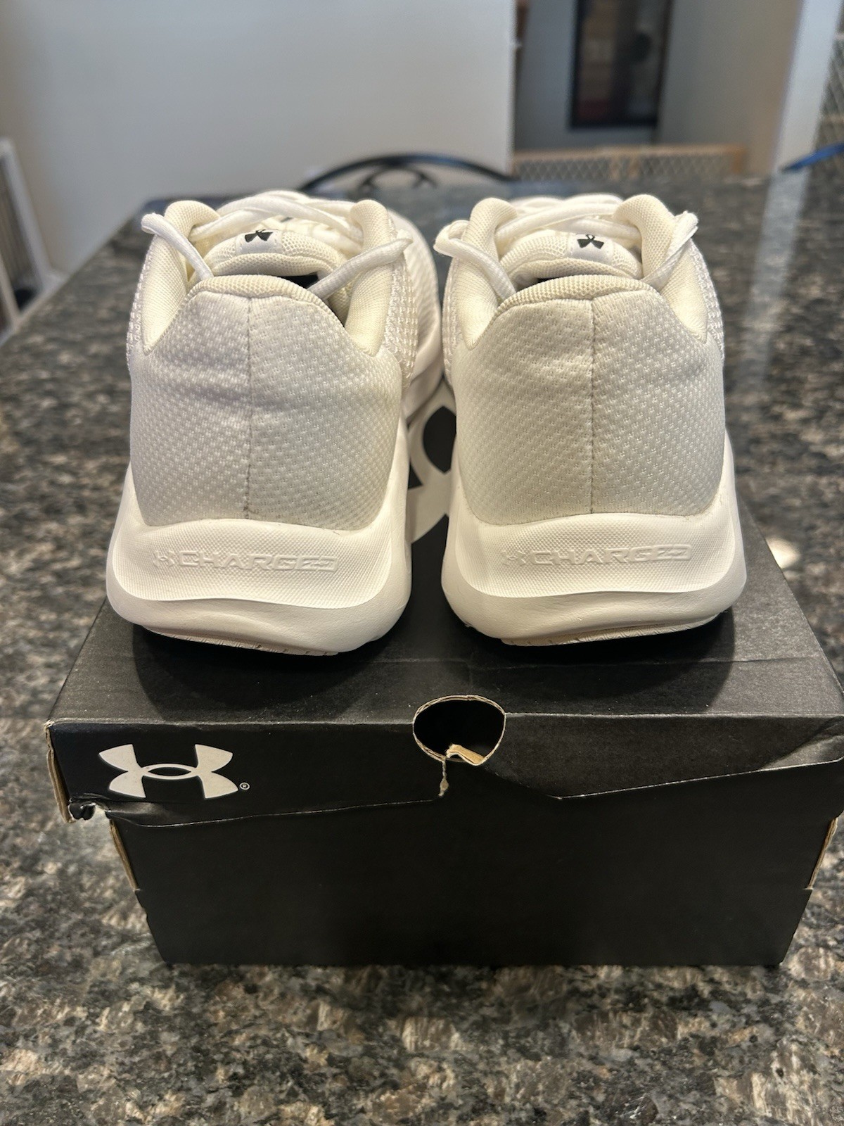 Under Armour Charged Pursuit 3 Shoes, White – Original Box Included – Size 11.5