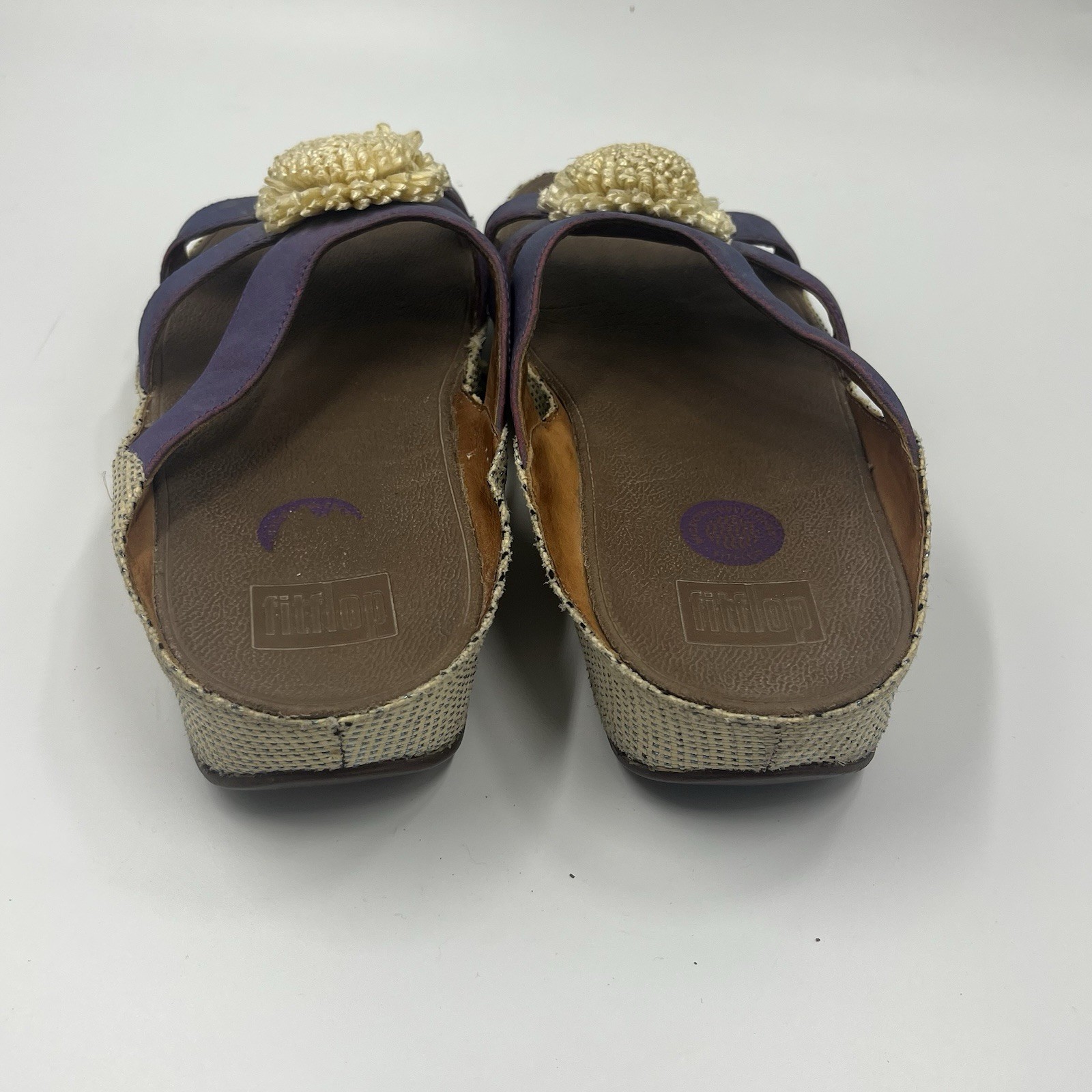 “FITFLOPS” Purple Pink Thong Sandals Slip on Floral Flower Women’s Sz 8