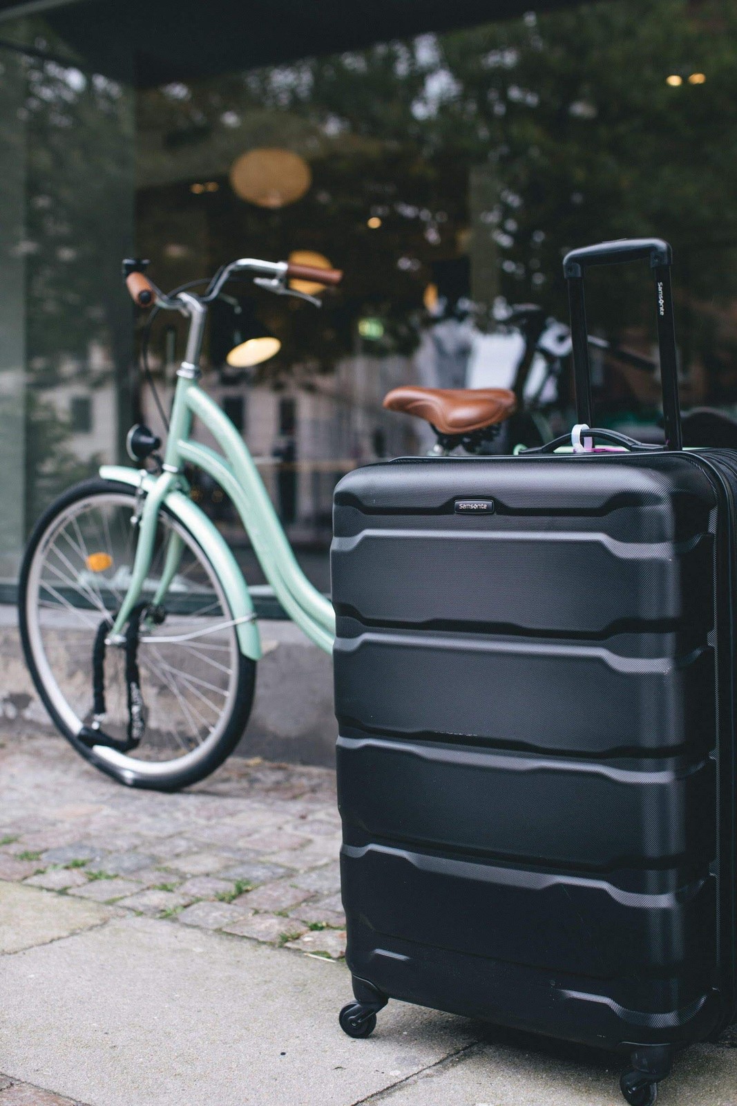 Samsonite Omni Pc Hardside Expandable Luggage with Spinner Wheels 28 Inch U24