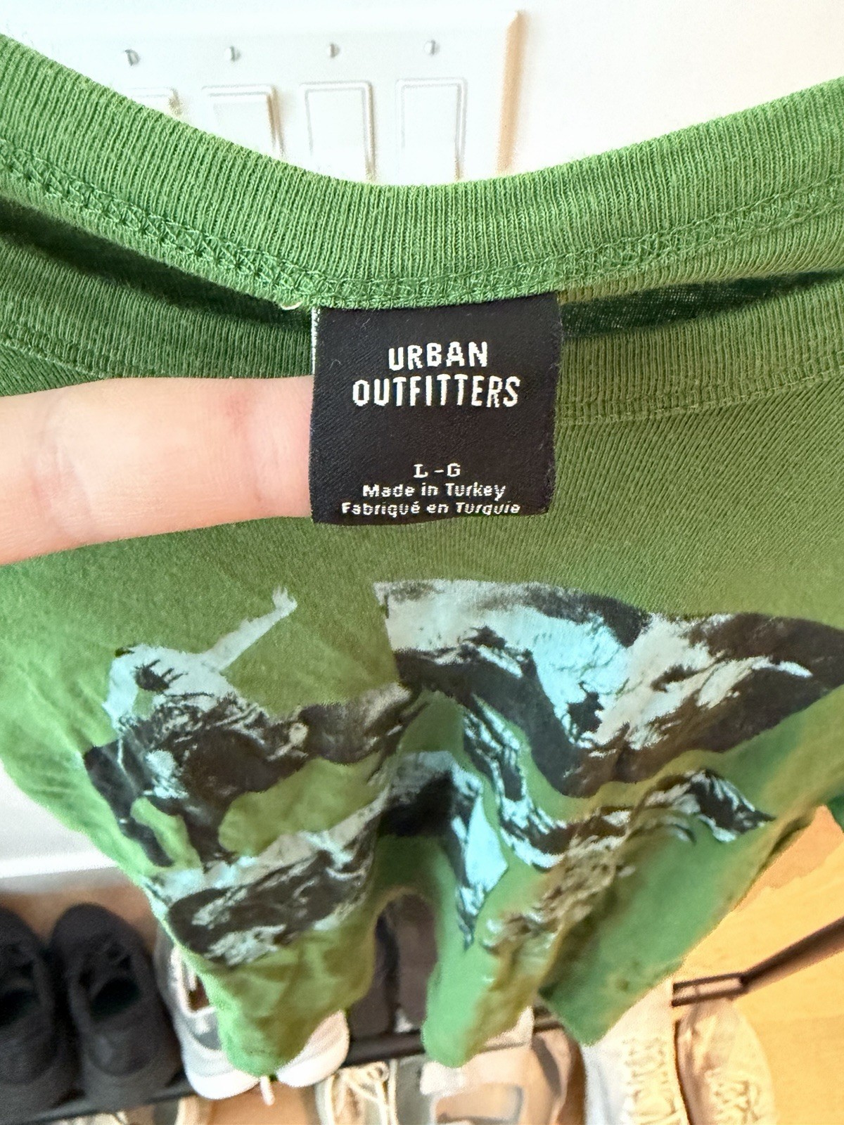 L Urban Outfitters tshirt