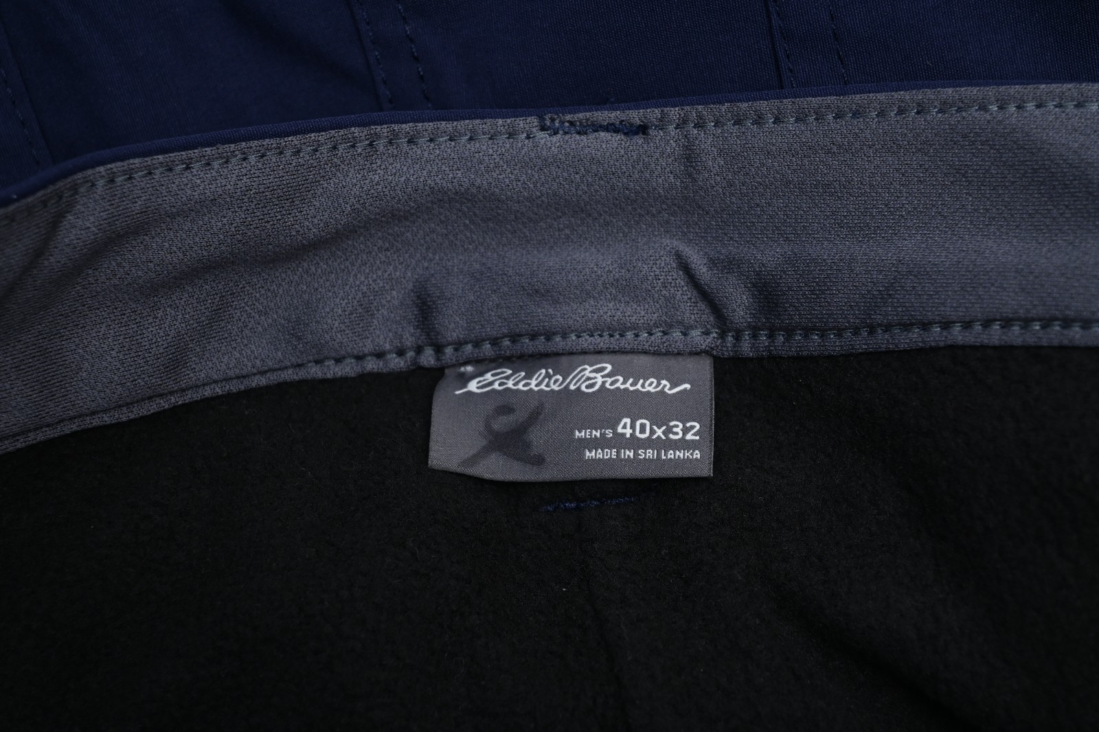Eddie Bauer Men’s Navy Blue Pants 95% Nylon 5% Spandex Size 40×32