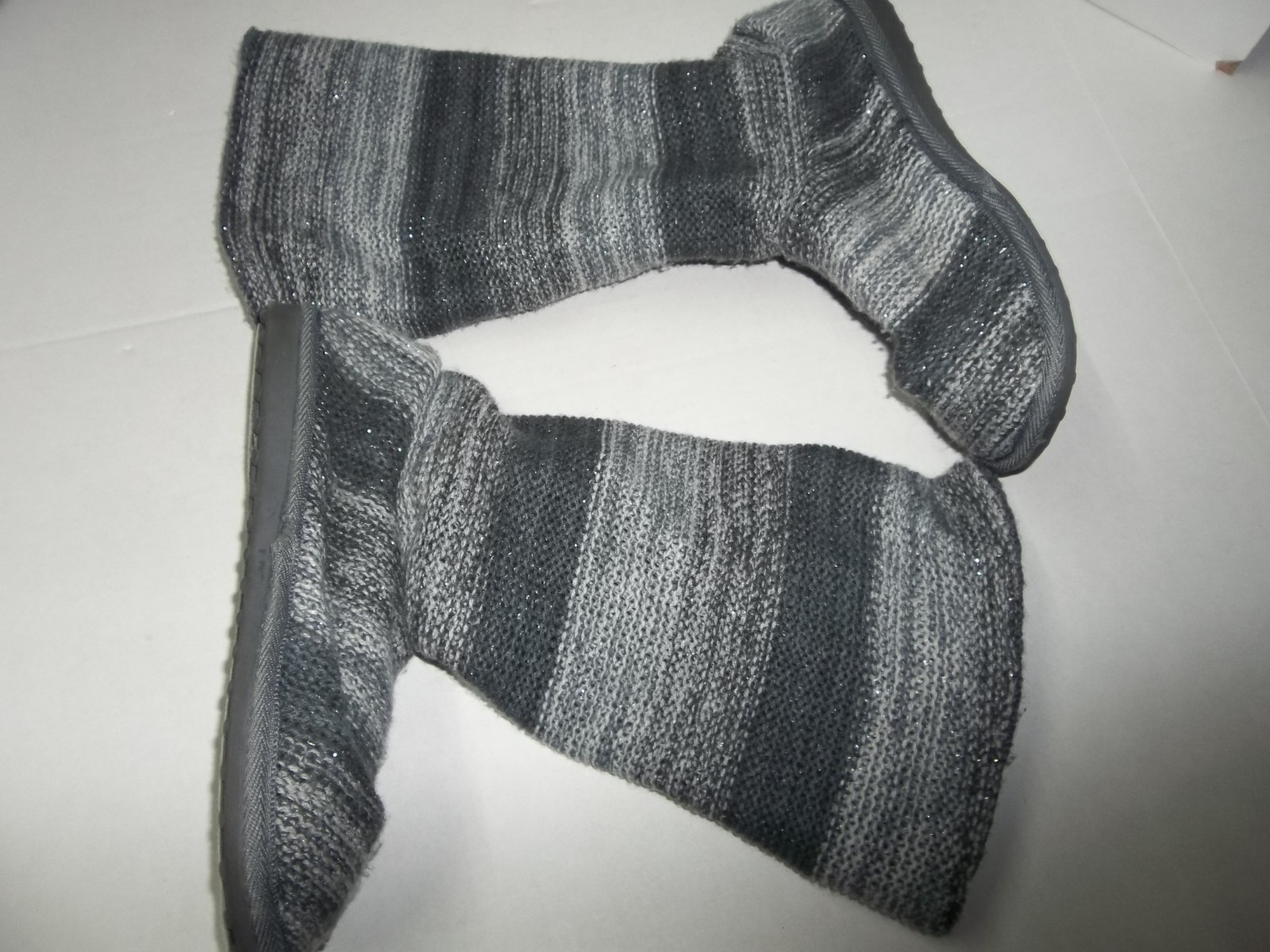 Womens Muk Luks A La Mode Boots Size 10 Gray Sweater Knit Boots Button Up