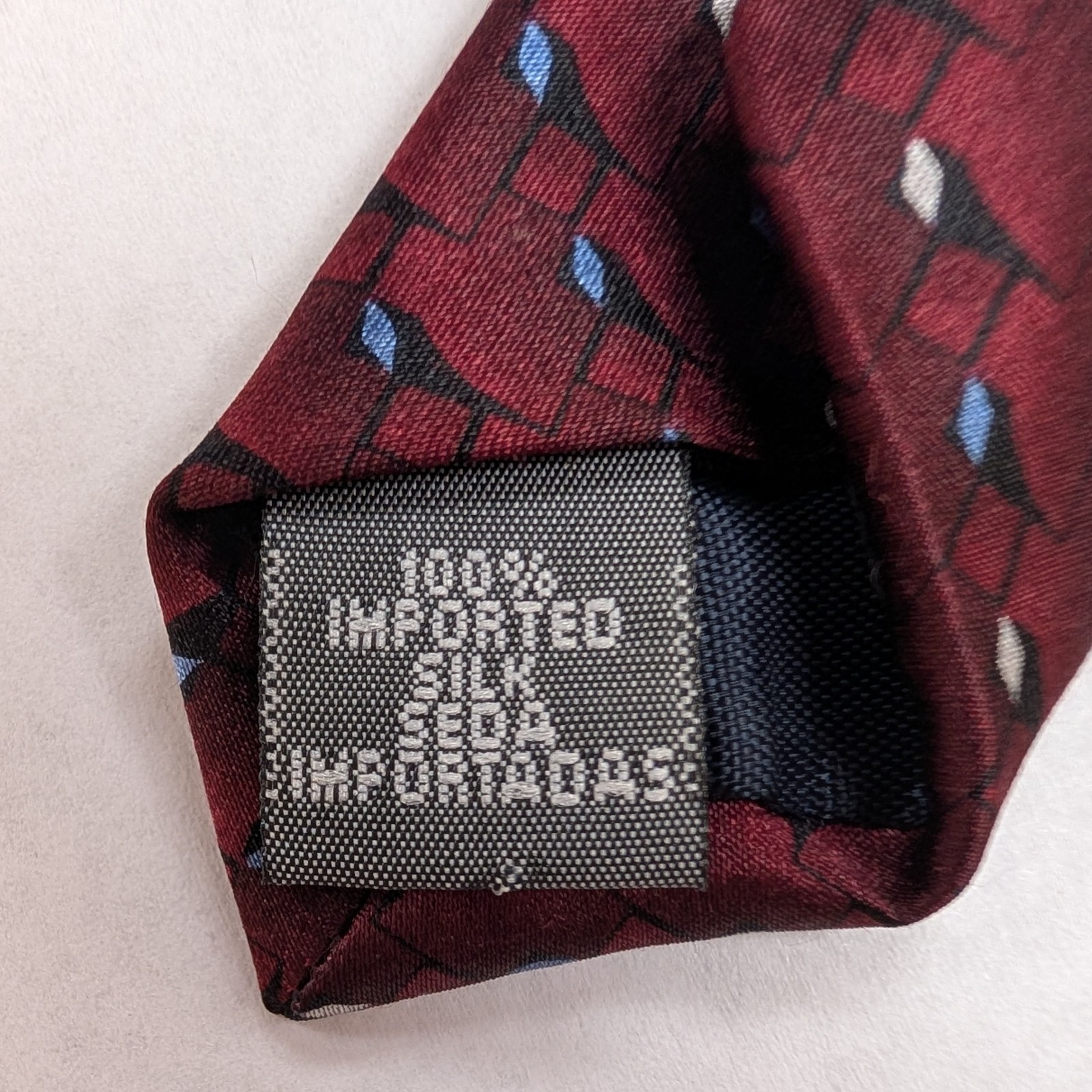 Arrow Silk Tie Red Gray Blue Geometric Men Necktie, READ – Thread loose on back