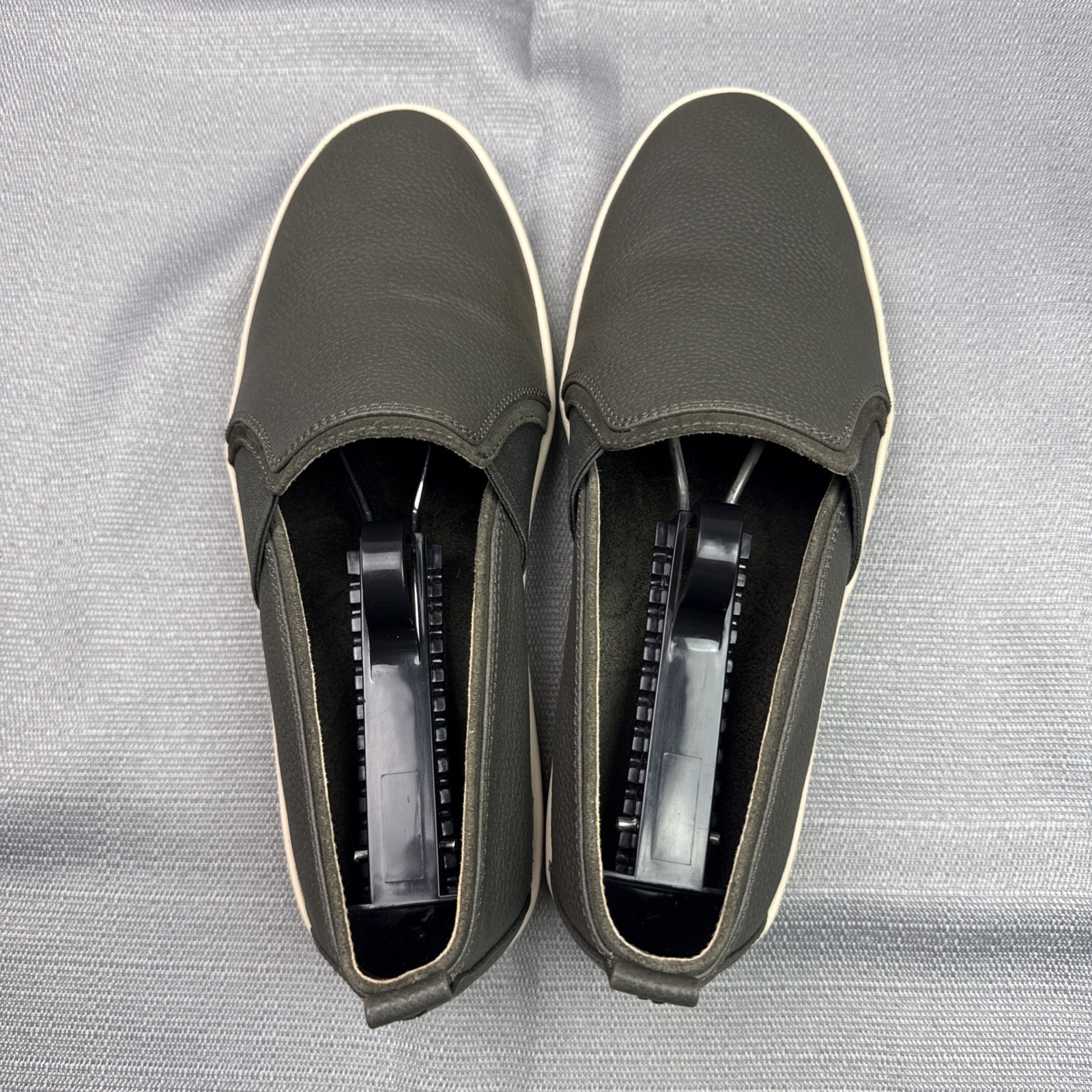 Vionic Womens Cambria Leather Slip On Shoes Sz 7 W Dark Green