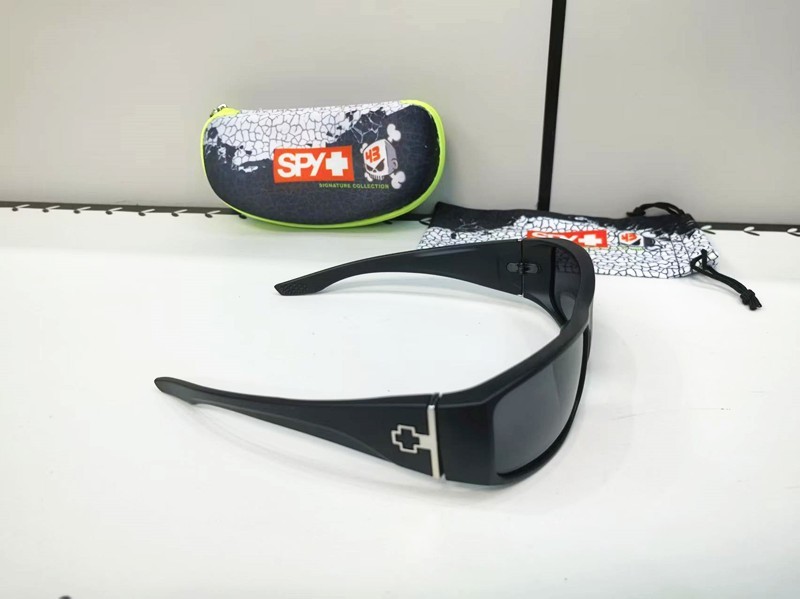 Spy Men’s Sunglasses Black Matte Frame/Black HD Polarized Lens Original Box