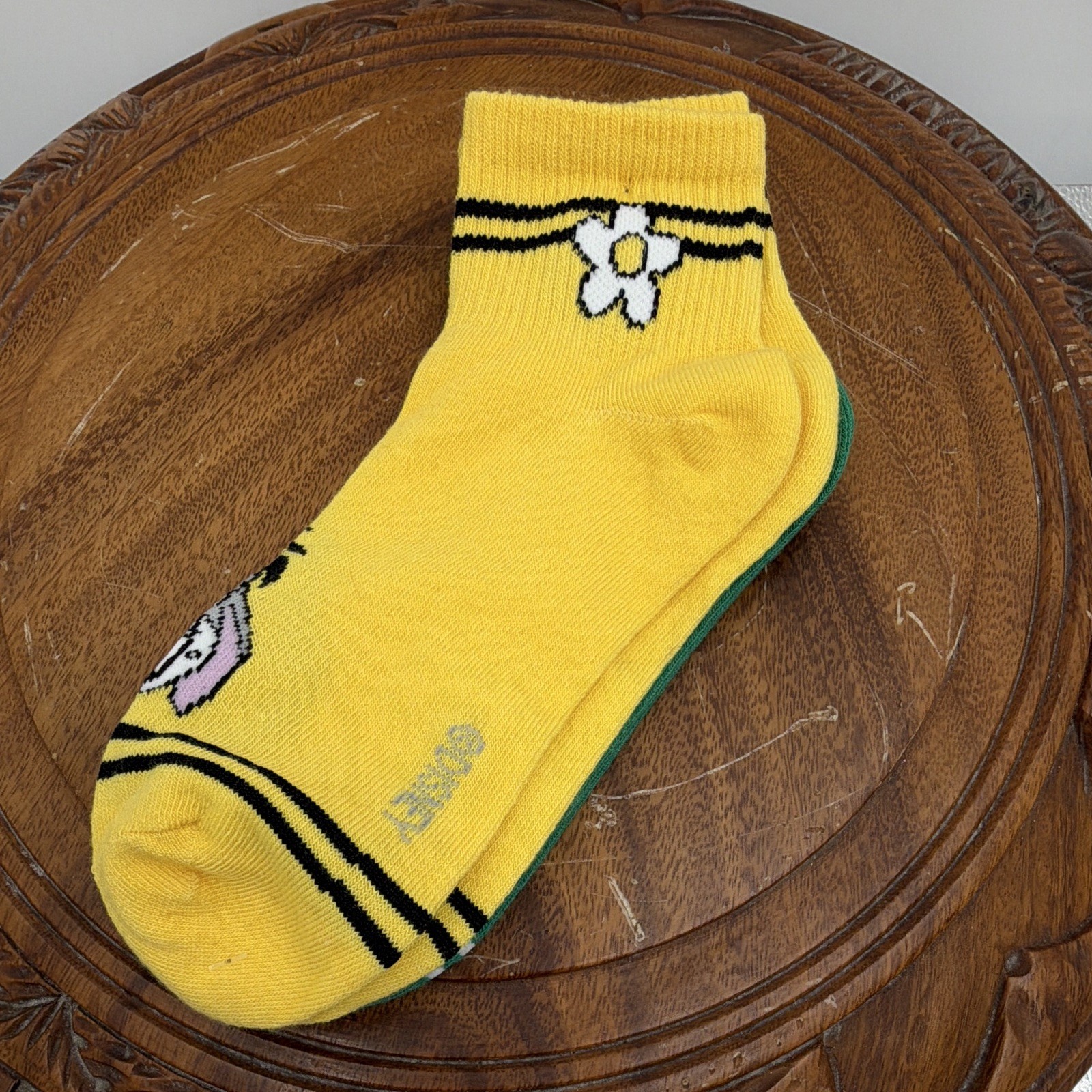 Disney Winnie The Pooh Ankle Socks 2 Pack Size 4-10 New With Tags
