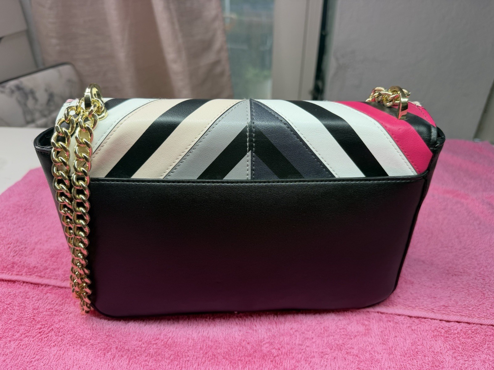 Victoria’s Secret Multicolor Chevron Quilted Chain Shoulder Bag, Magnetic