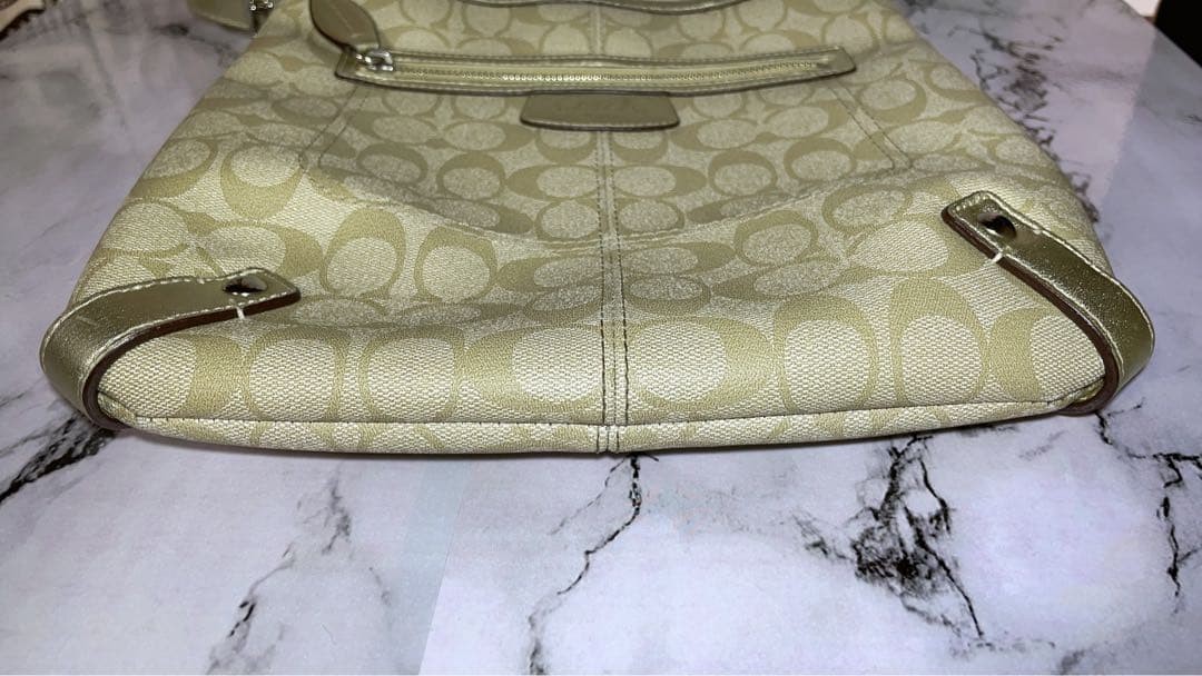 Excellent Condition COACH Shoulder Penelope Signature Crossbody Bag