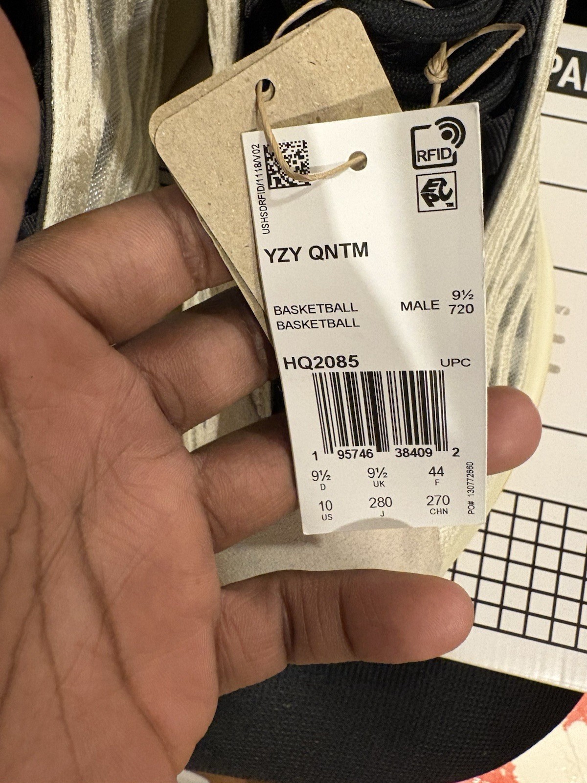 adidas Yeezy QNTM Mist Slate Size 10