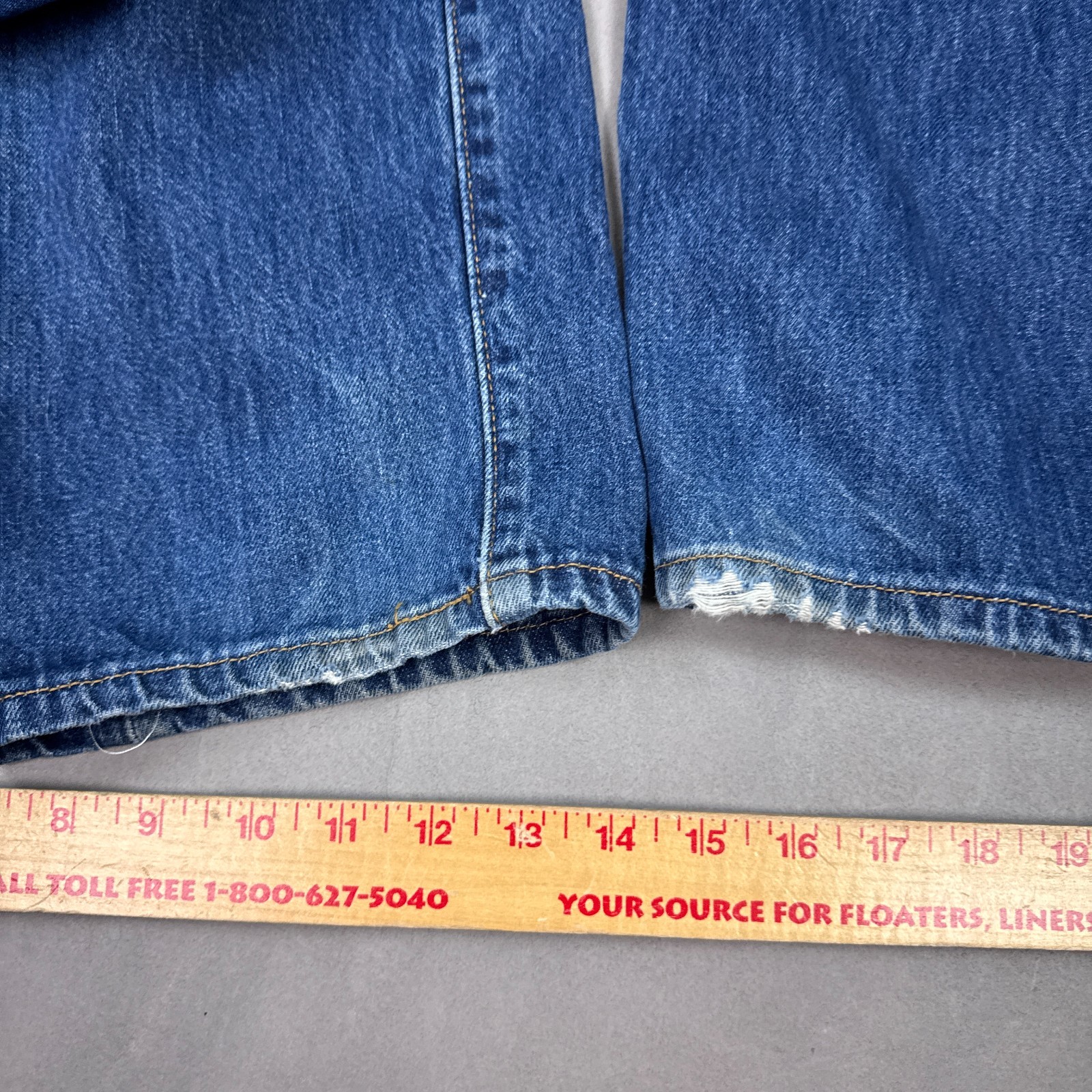 Levis 501 Jeans Mens 32×34 Blue Button Fly Denim Pants Thrashed Faded (Tag34x36)