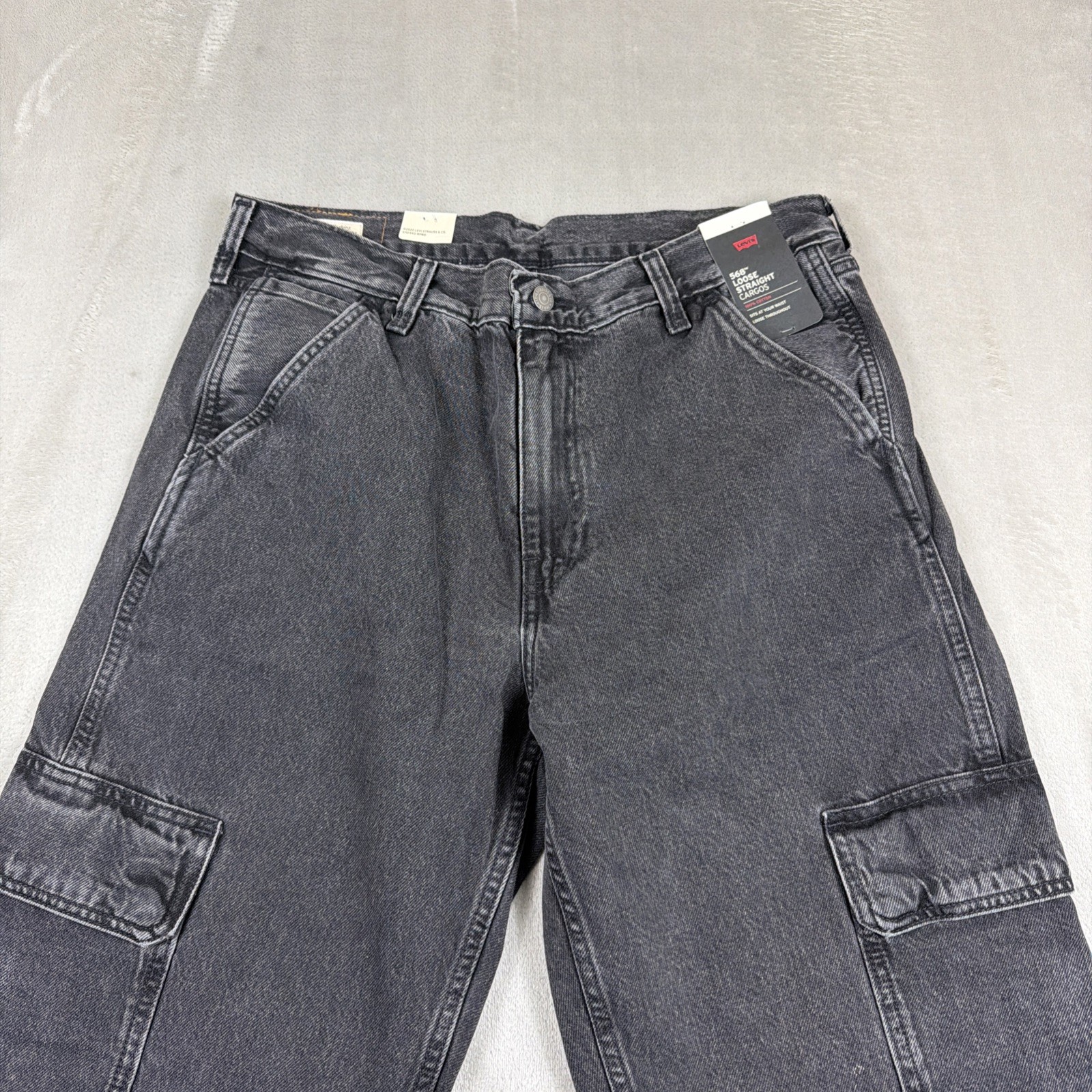 Levi’s 568 Premium Jeans Mens Size 33×32 Black Loose Straight Cargo Denim Cotton